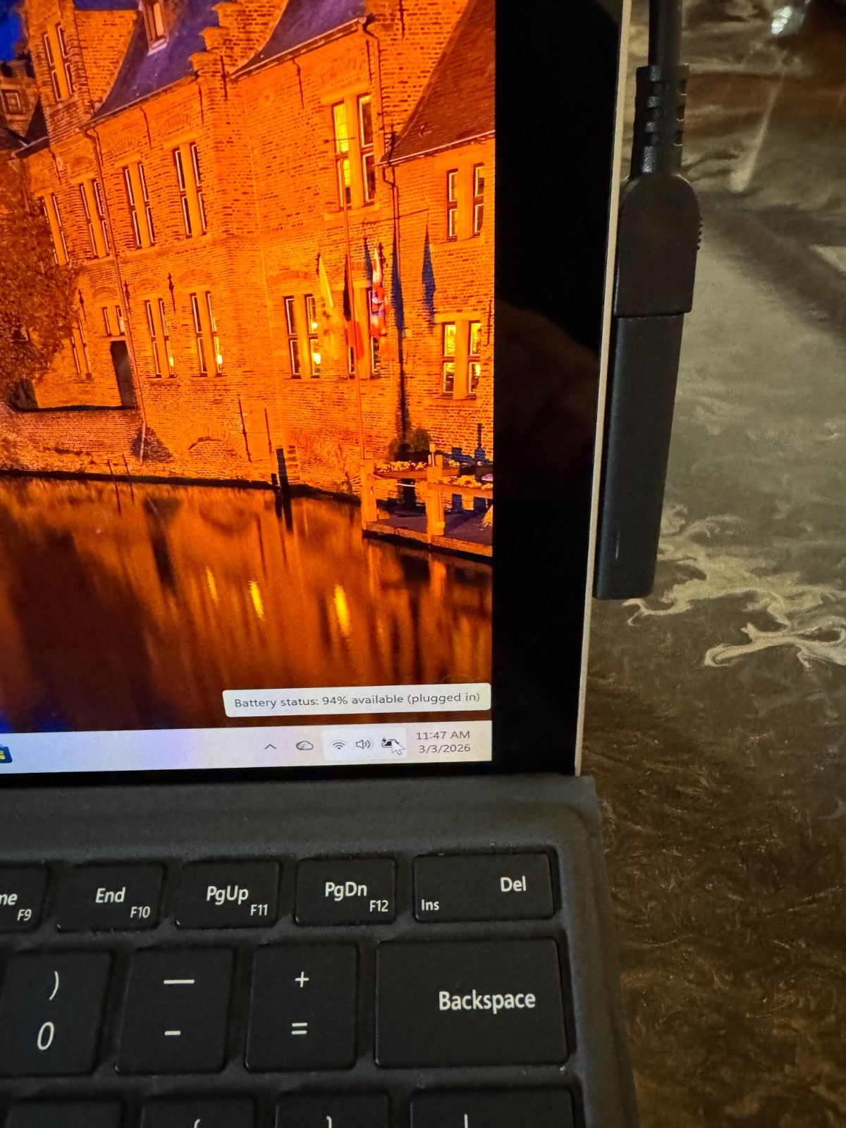 Microsoft Surface Pro 4 i5 4GB 128GB SSD 12.3″ Touch Windows 11 Pro + Keyboard
