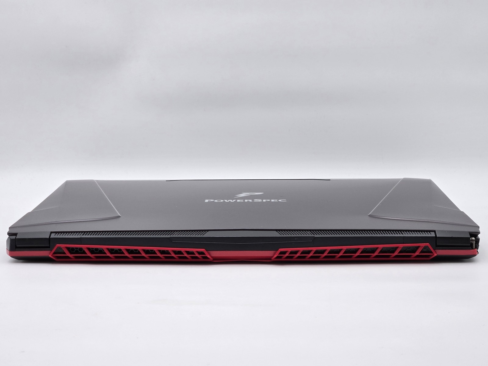 PowerSpec 1710 17.3″ FHD i7-7700HQ GTX 1070 16GB 256GB SSD Win11