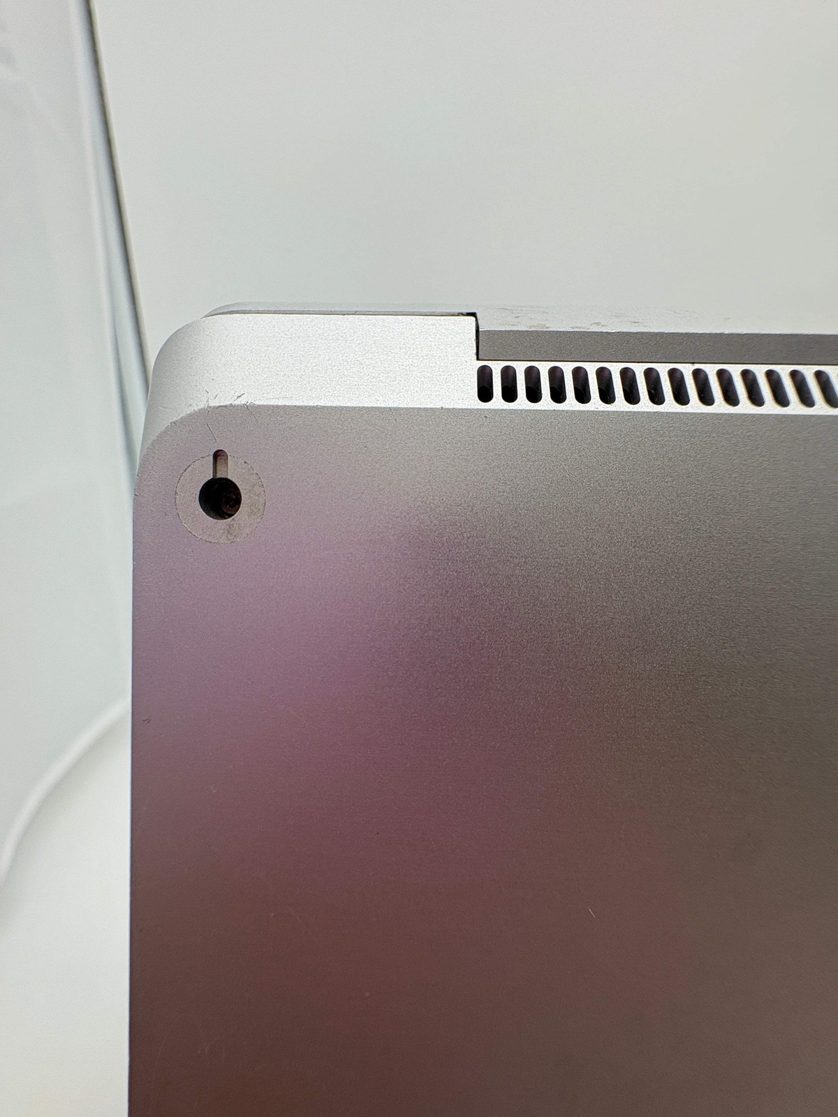 Microsoft Surface Laptop 3 14-inch Core i5 10th Gen 8GB 128GB -Read!