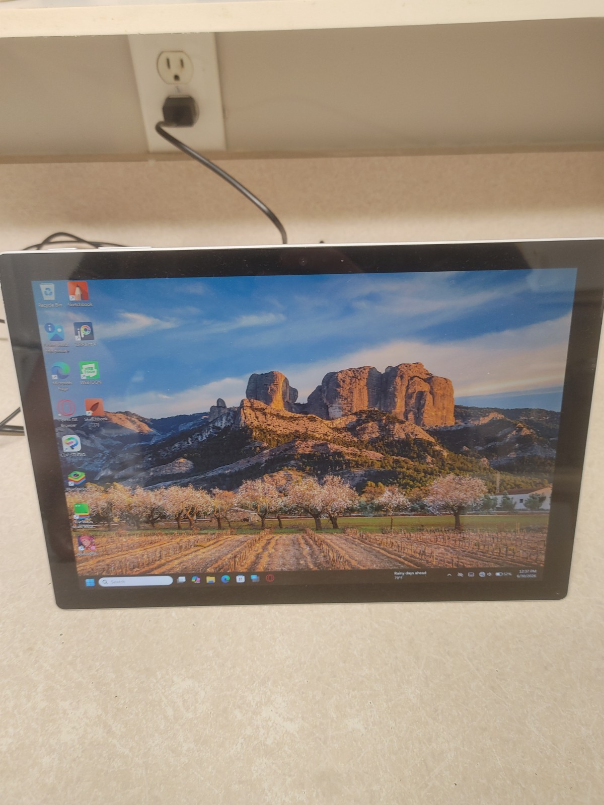 Microsoft Surface Pro 1807 Works Please Read Description