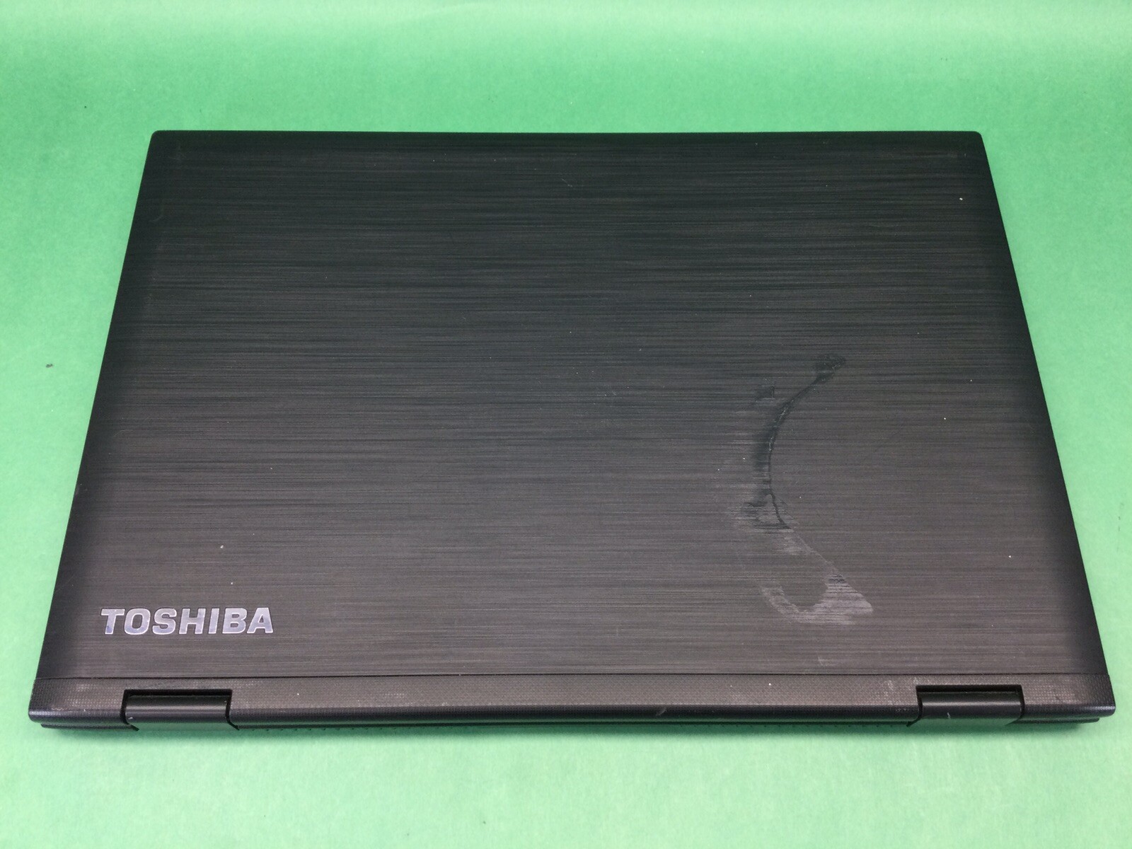 Toshiba Satellite E45W – C4200 14” Laptop – BROKEN SCREEN – UNTESTED
