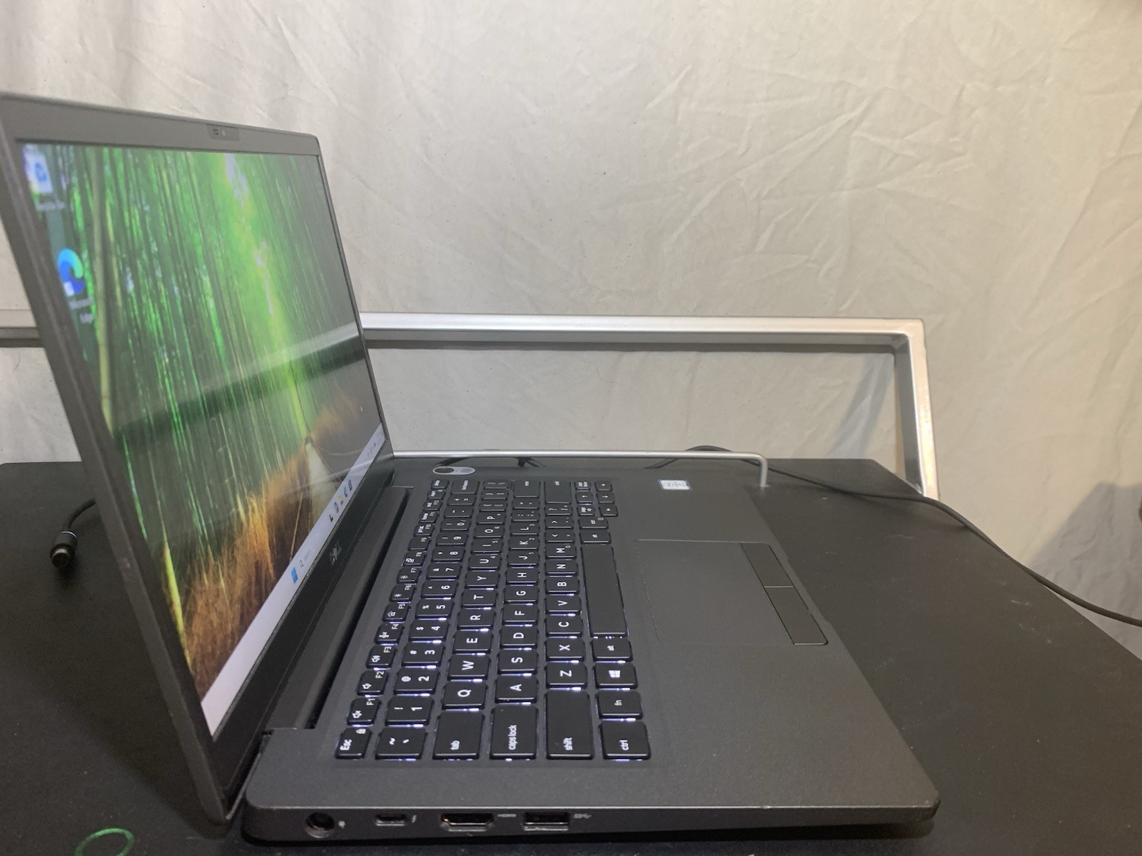 Dell Latitude 7300 i5-8365u 8GB 256GB SSD Win11 13.3in FHD Black