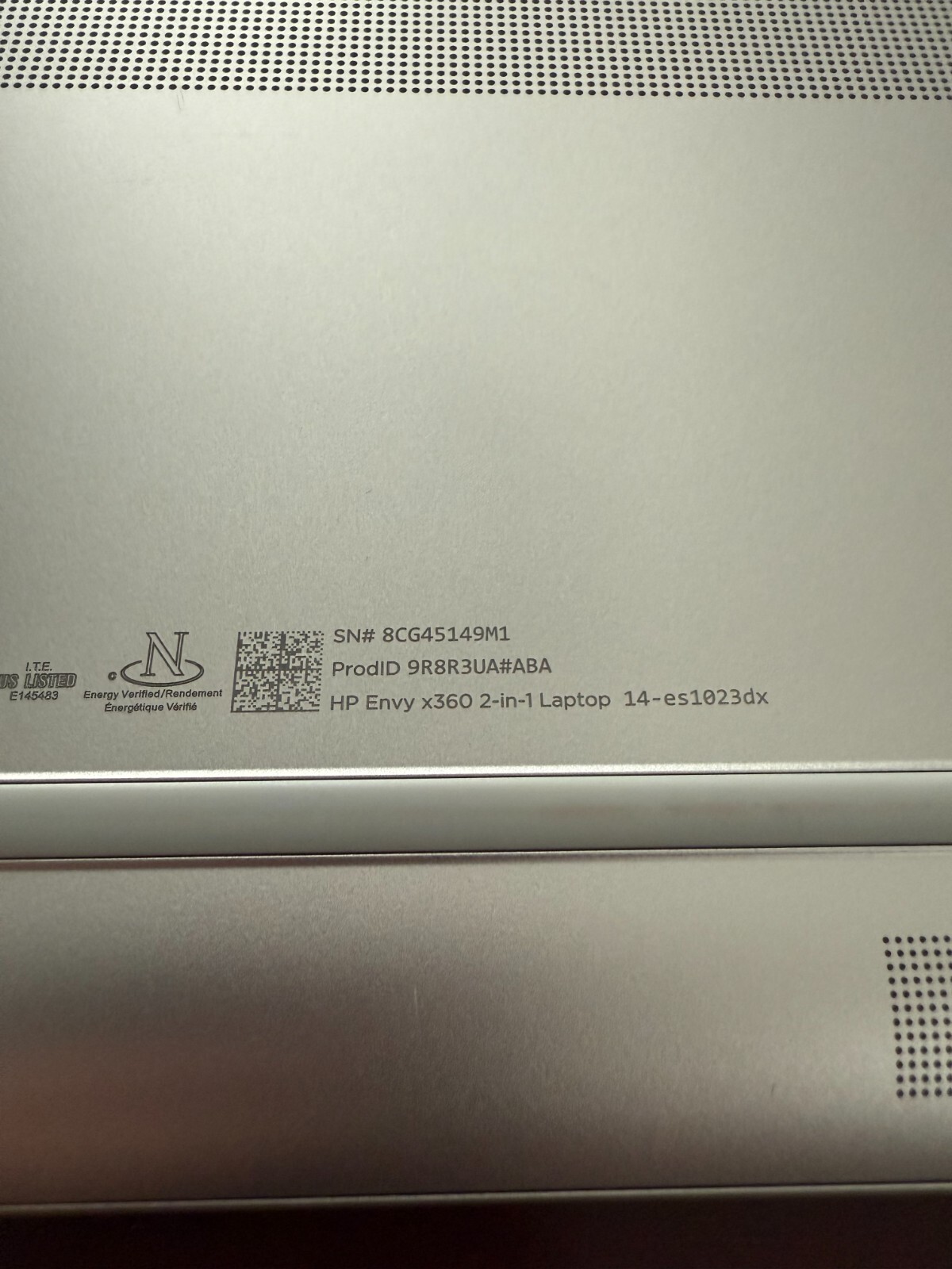 HP 14-es1023dx Envy x360 2-In-1 Laptop 14″ 512GB SSD 150U 16GB Windows 11 Home