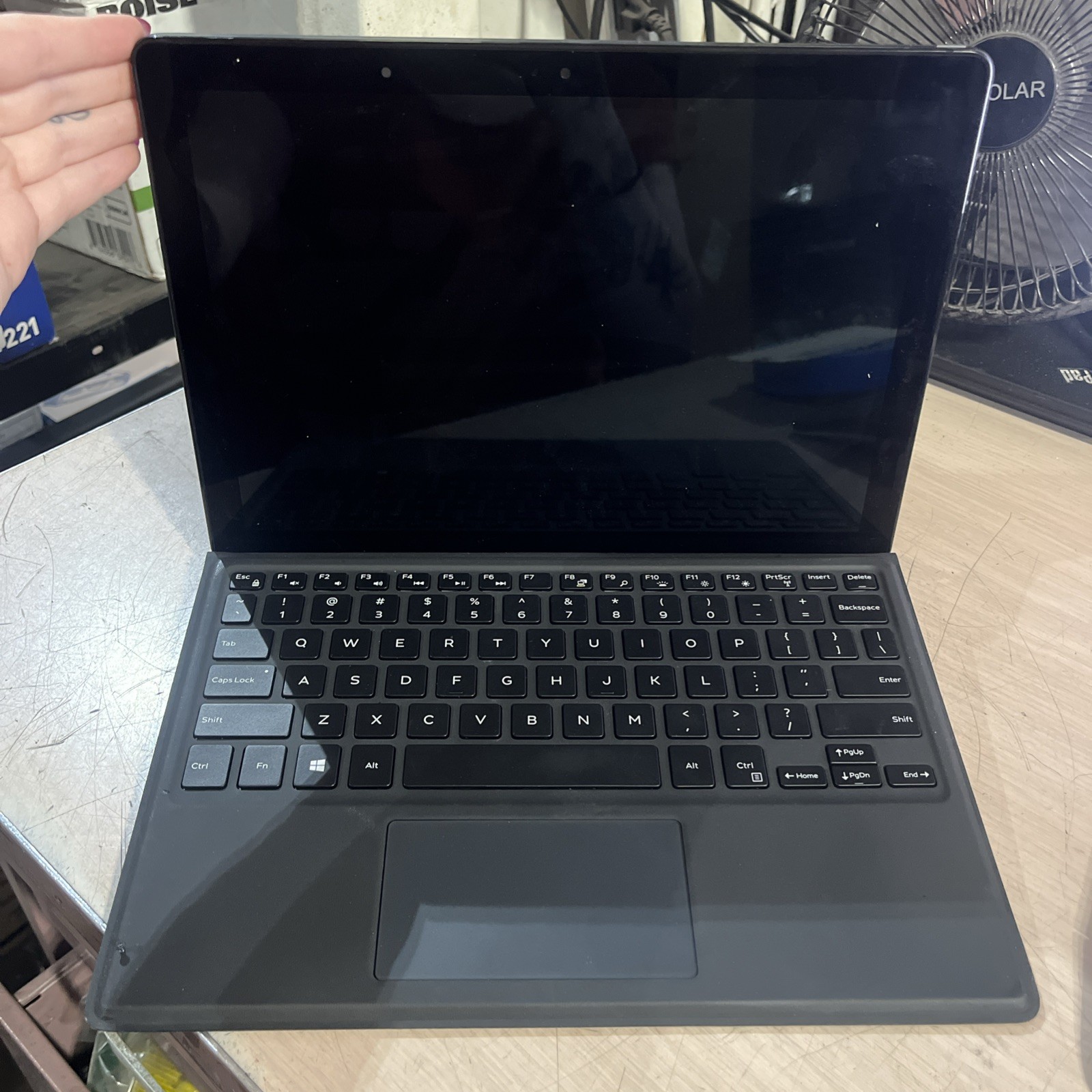 DELL LATITUDE 5290 2 IN 1 INTEL CORE I3-8130U 2.20GHZ 4GB RAM NO HD .