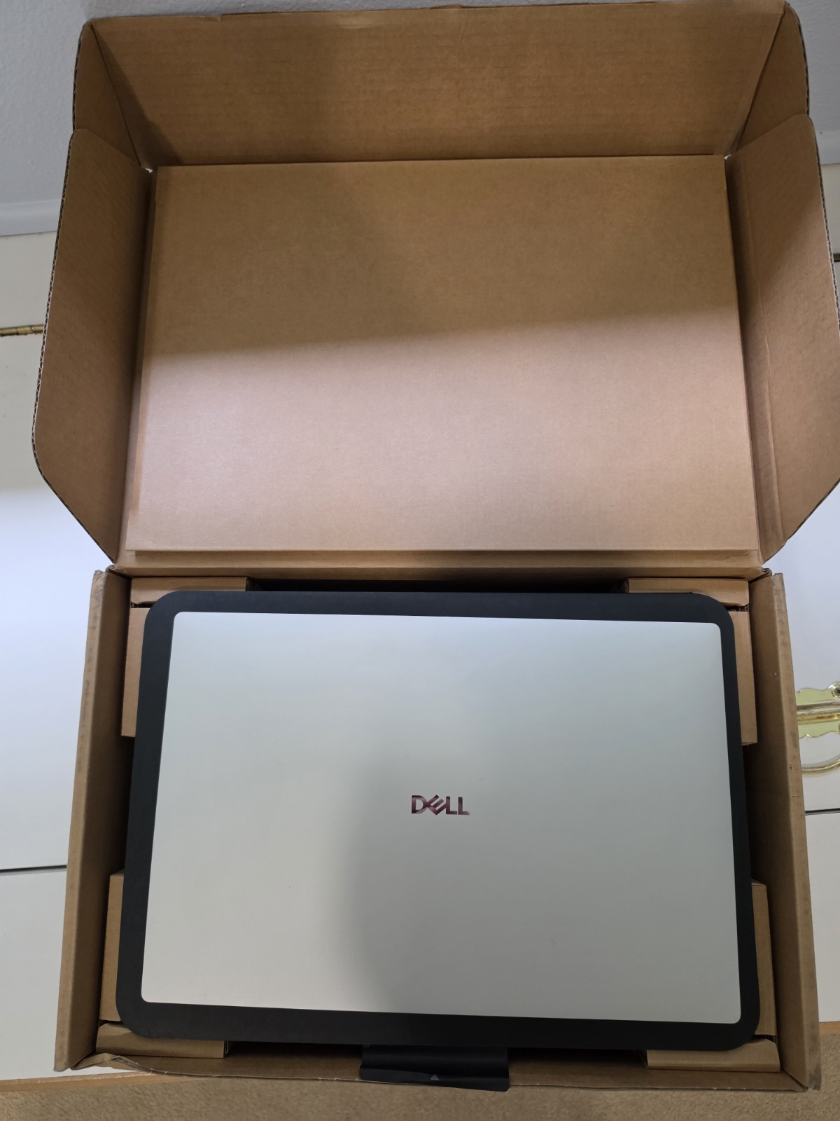 Dell 14 Premium 14.5″ 3.2K OLED Touch Core Ultra 7 255H 32GB 1TB ARC GPU