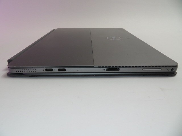 DELL LATITUDE 7210 2-IN-1 i5-10310U 1.7GHz 8GB 256GB NVMe TOUCH WIN 11 PRO