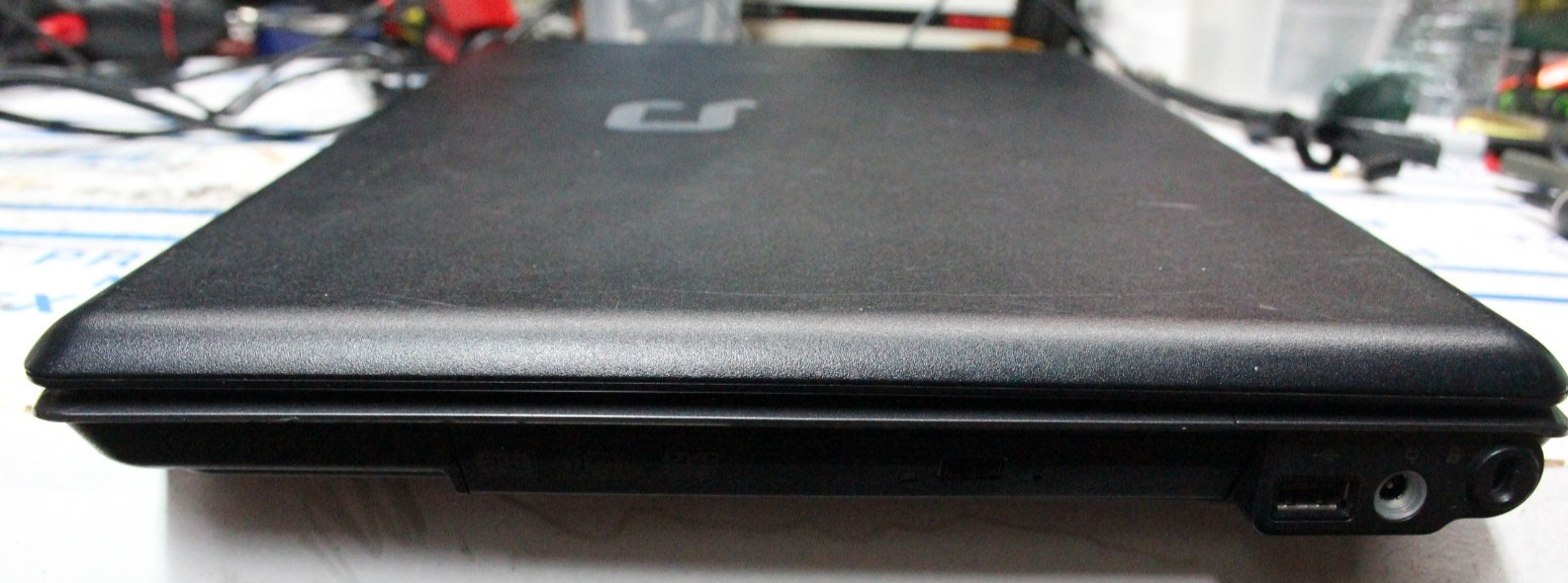 Compaq Presario F767NR AMD TURION 64 X2 1GB Ram 15.4″ Display No HDD OR Cord