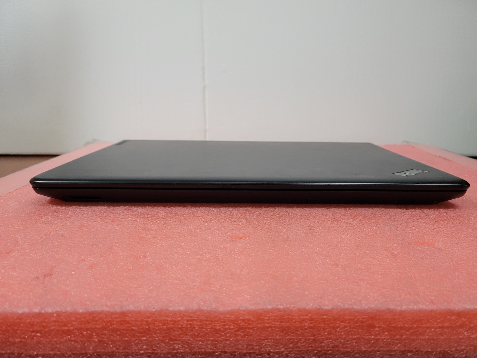 Lenovo ThinkPad E570 i5-7200U 4GB RAM *AS IS/No HDD/No OS/No Battery* | LP488