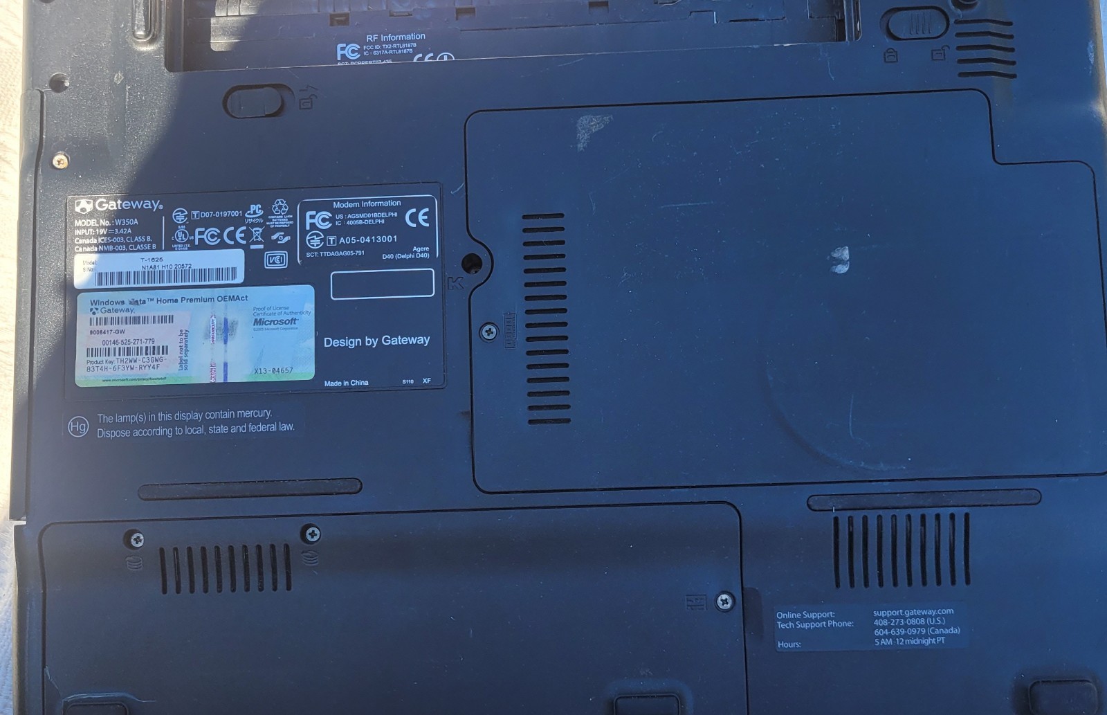 Gateway W350A 14″ Laptop AS IS Parts Only. W/ Power Adapter No Battery