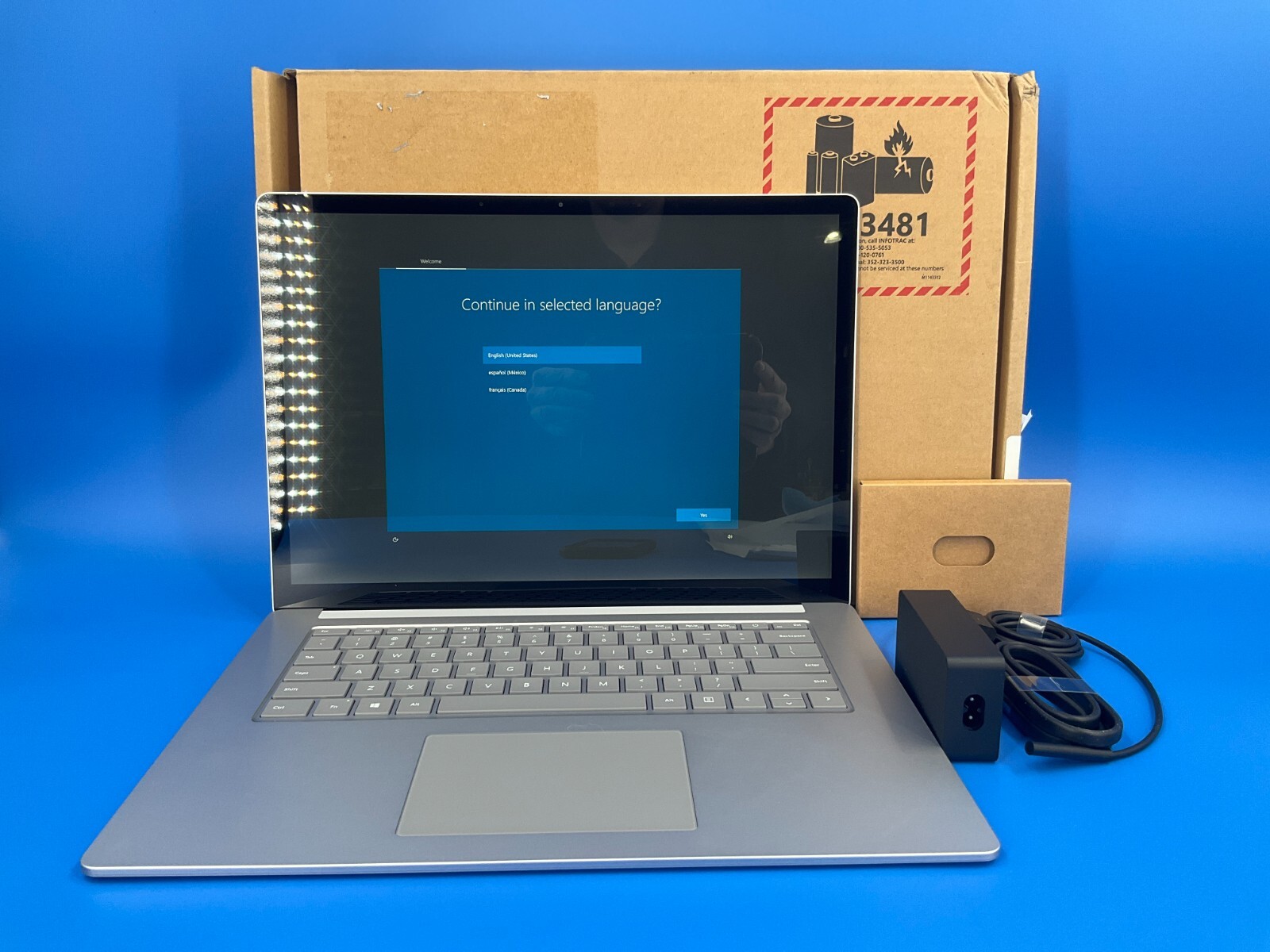 Microsoft Surface Laptop 4 R7-4980U 8GB 256GB 15T W10P Platinum 5V8-00001