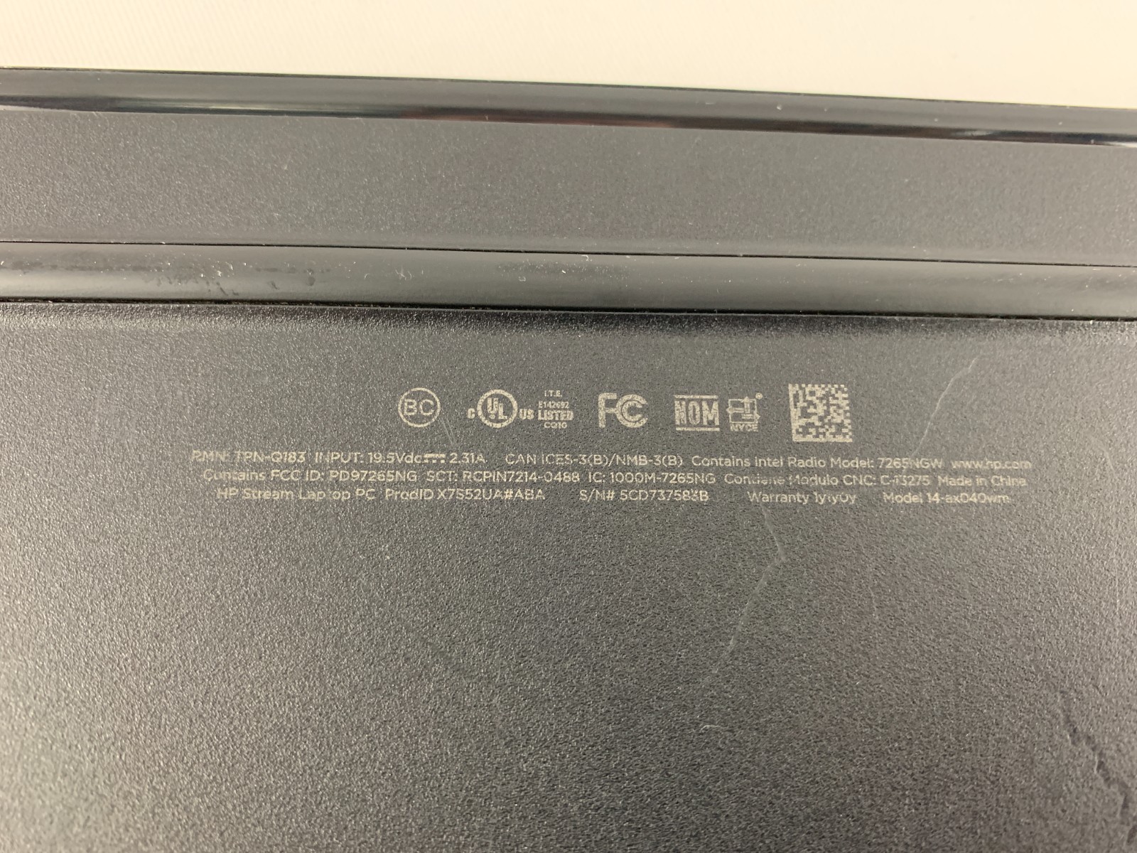 HP Stream 14-ax040wm Laptop Intel Celeron M3060 1.6GHz, 4GB RAM, 30GB SSD, W10H