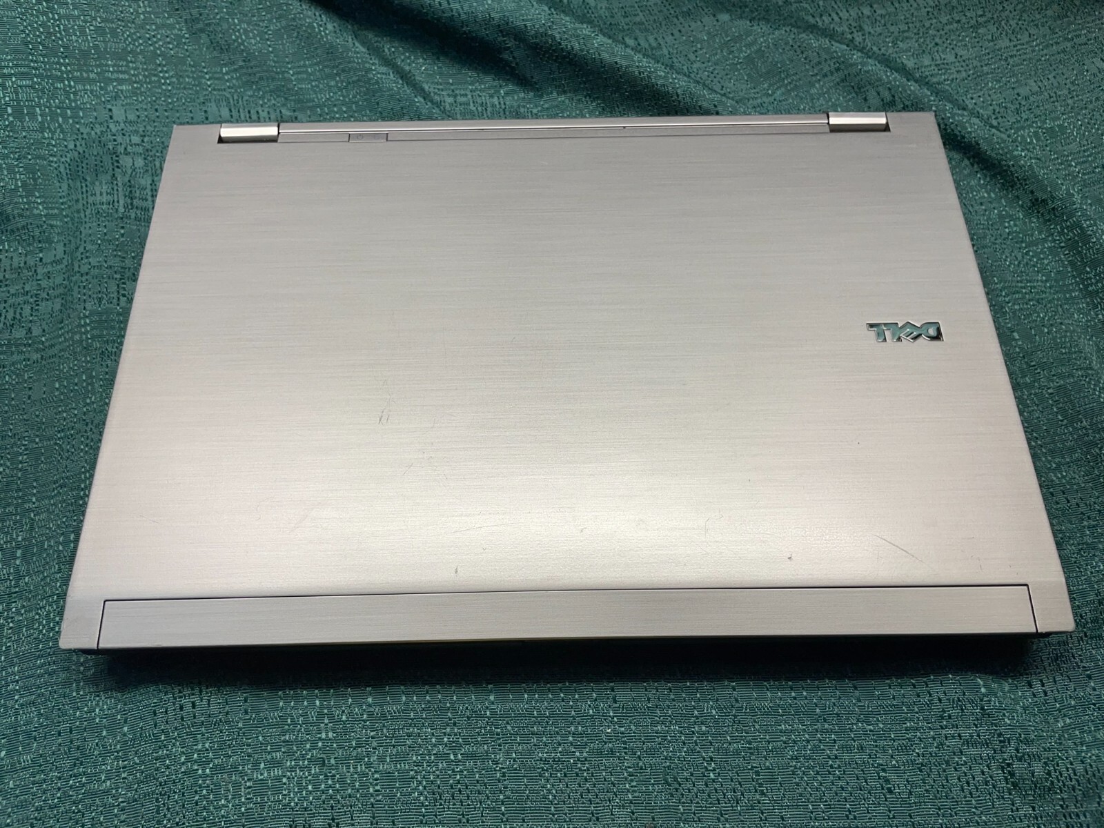 Dell Latitude E6510 i5-540M @2.53GHz 4GB RAM 15.6″ 250GB HDD w/ Power Adapter