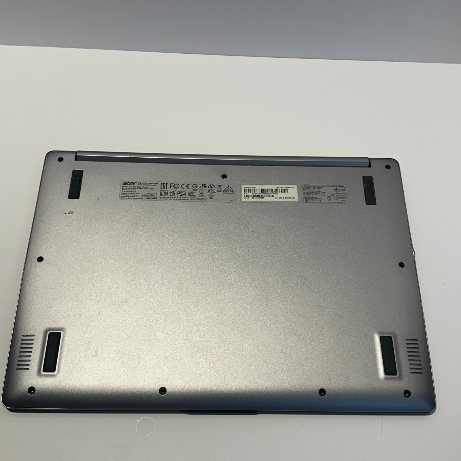Acer Swift 1 Model: 20H2. SF114-34-P8JE Windows Laptop Parts or Rebuild. READ