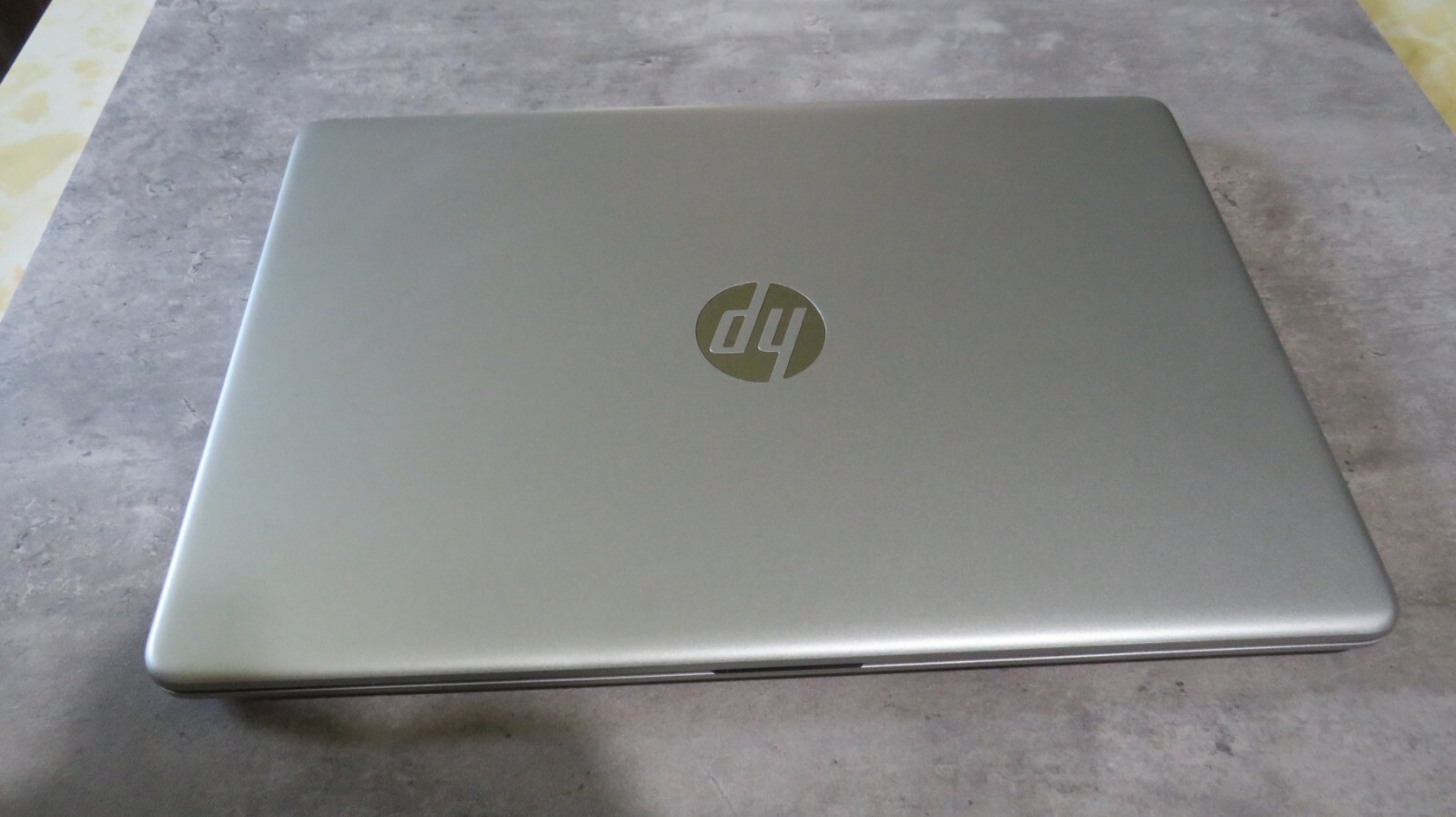 HP 15-ef0022nr 15.6″ (256GB SSD, AMD Ryzen 7 3700U, 2.3 GHz) Needs Battery