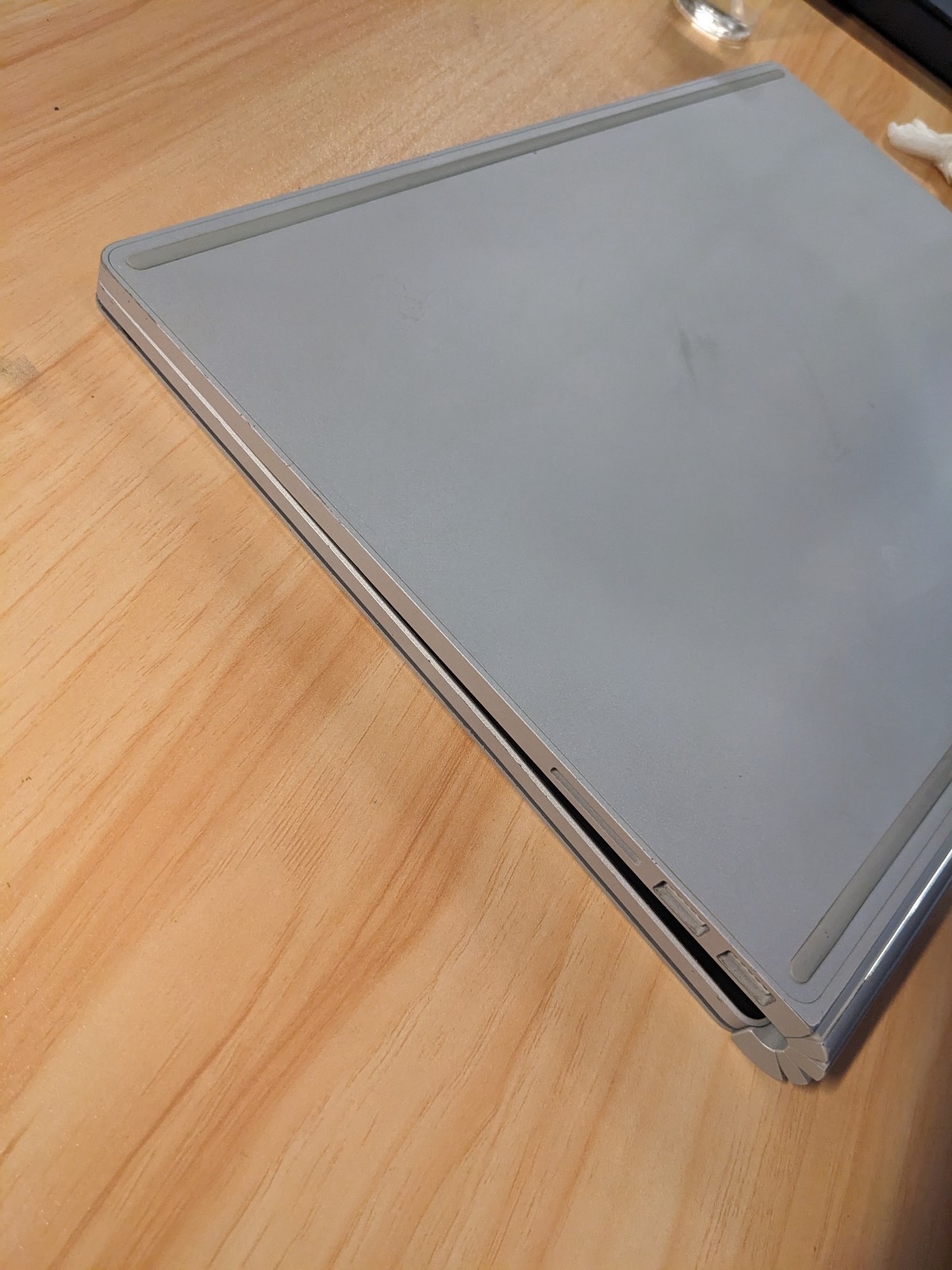 Microsoft Surface Book 2 13.5 (128GB, i5 7300,8GB)-with keyboard-Read please