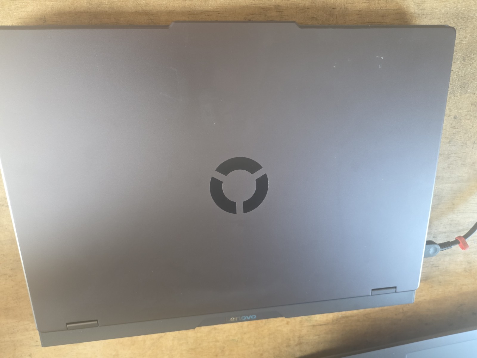 Lenovo Legion 5i 16″ Gaming Laptop – Intel Core Ultra 9 275HX – RTX 5060 Keybios
