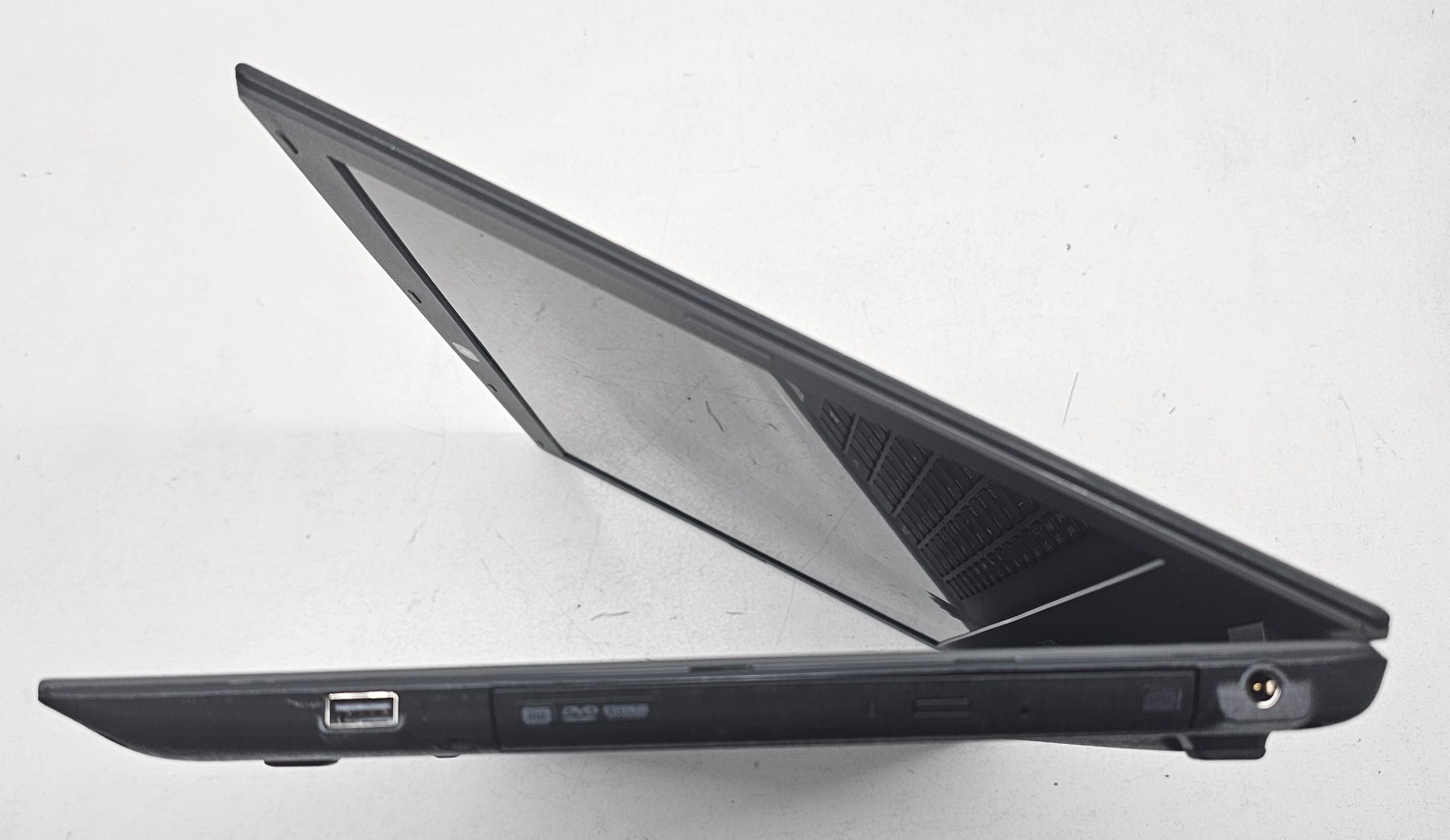 Acer Aspire E5-573-35JA 15.6″ Laptop Intel Core i3-5005U 4GB RAM NO HD/OS (FL)