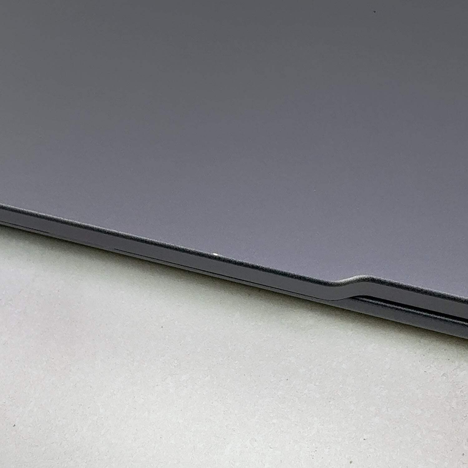 Lenovo IdeaPad 5 2-in-1 16IRU9 16″ Core 5 120U 1.4GHz 16GB RAM 512GB SSD