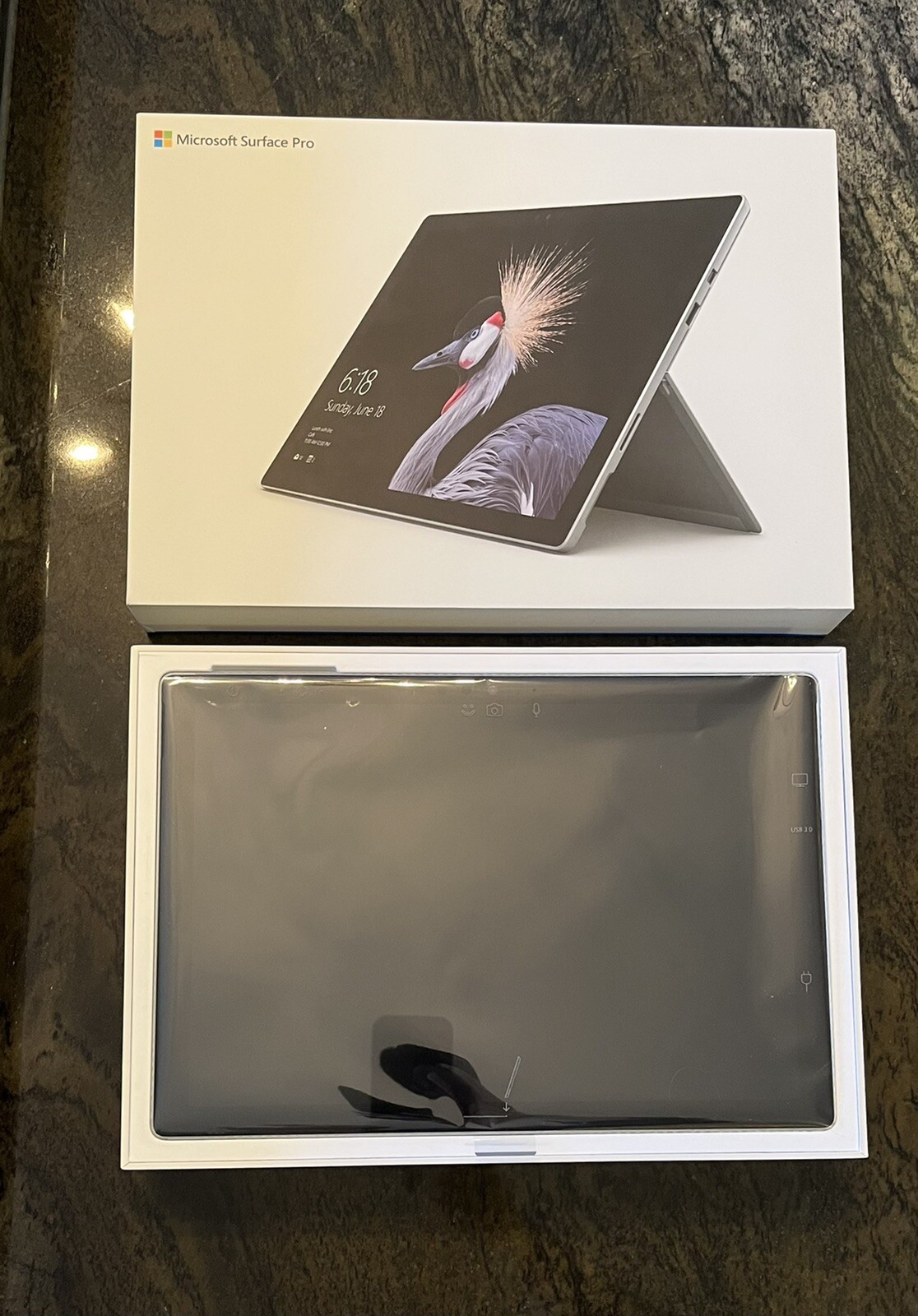 Microsoft Surface Pro (256 GB, Intel core i7 7th Gen., 2.50 GHz, 8 GB) Laptop –