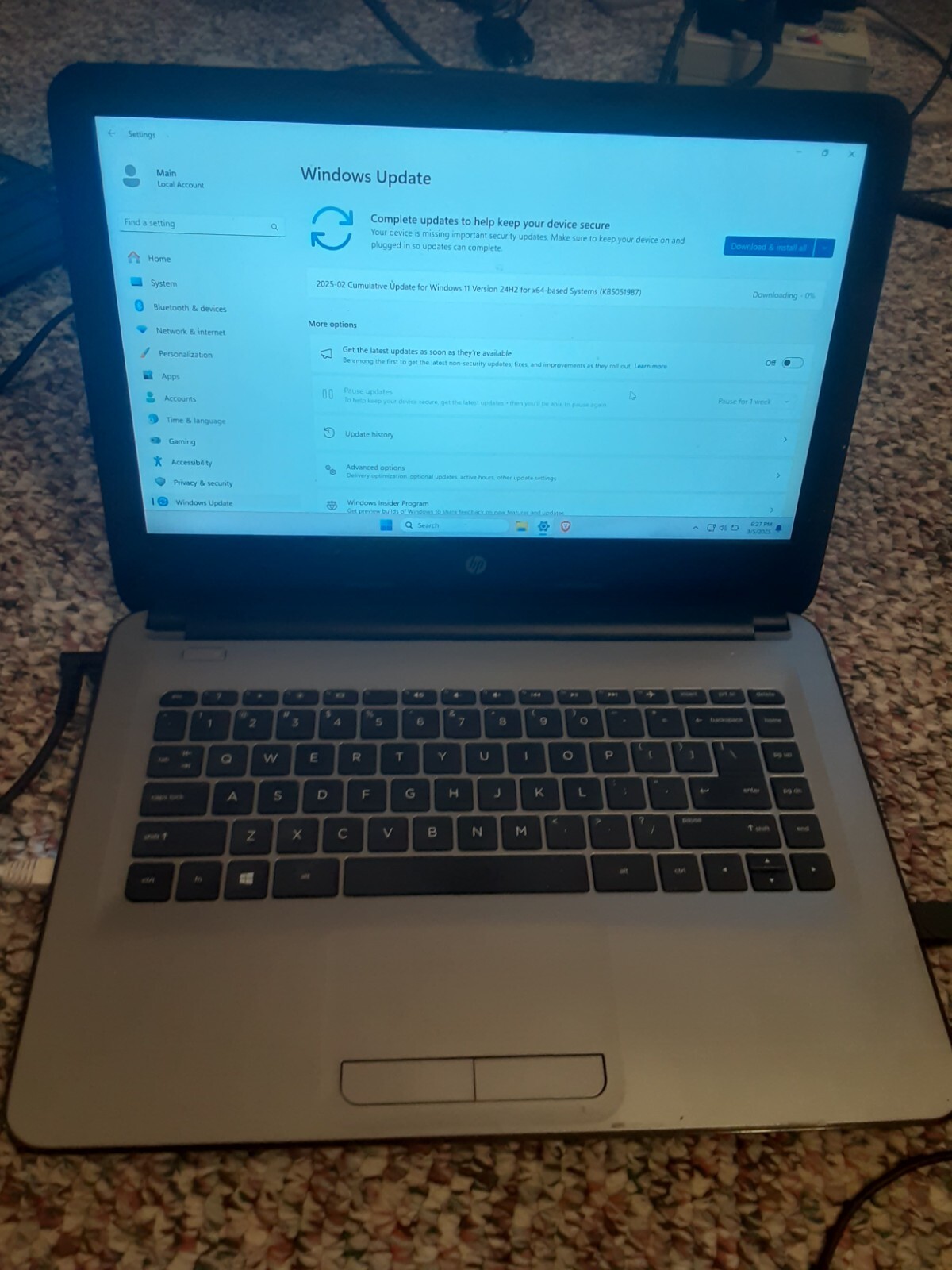 BAD Batt – HP 8305 Notebook 4GB RAM, 32GB SSD AMD Radeon APU A6-6200 R3 Graphics