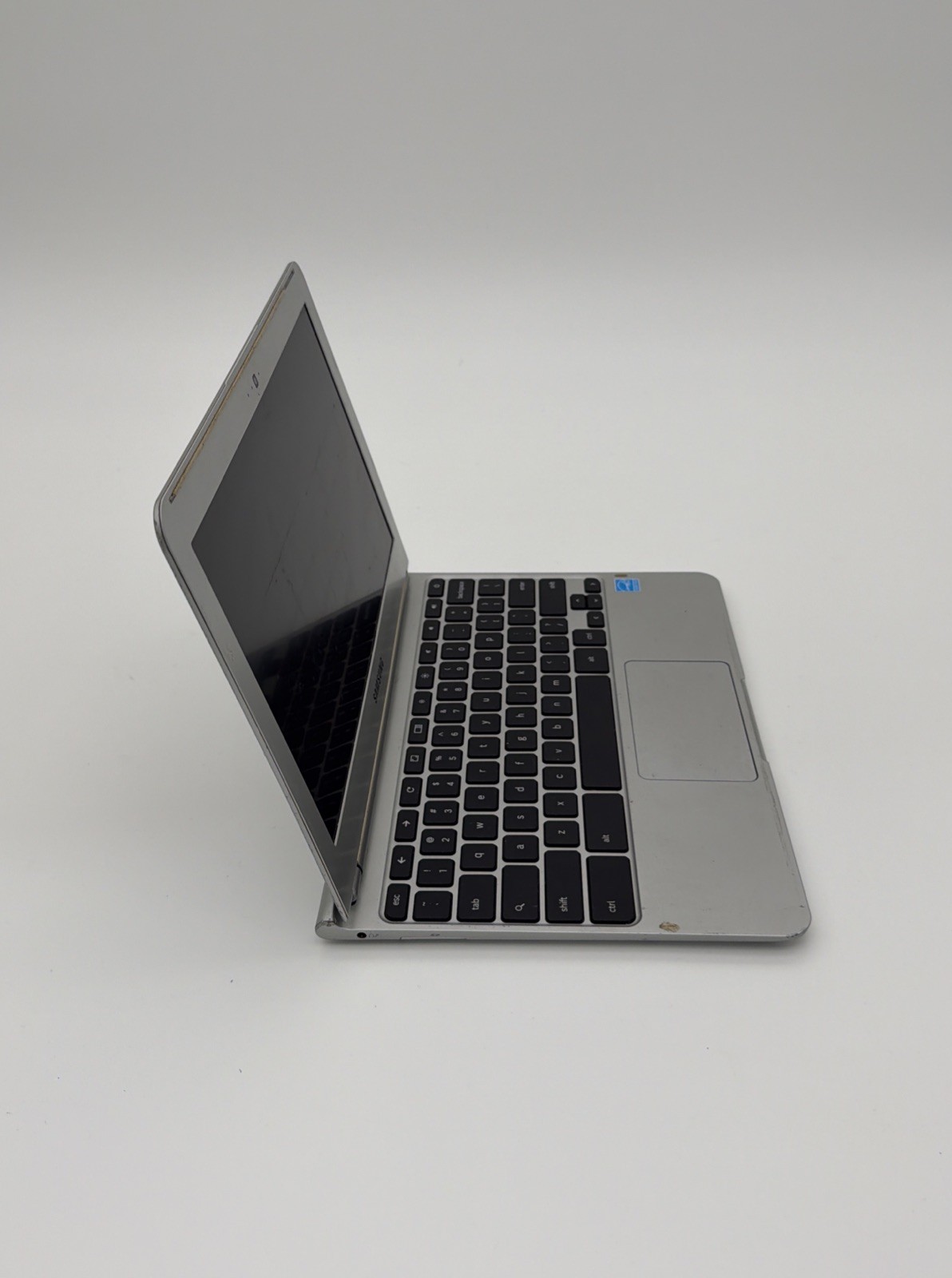 SAMSUNG XE303C12-A01US Chromebook – For Parts / Not Working