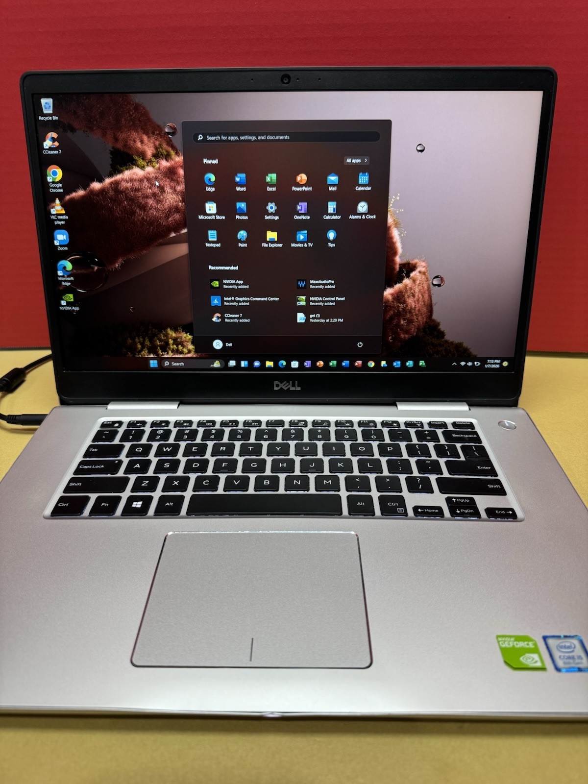 Dell Inspiron 7580 15” i5 8265U 1.6GHz 16GB RAM 256GB SSD NVIDIA GeForce MX150