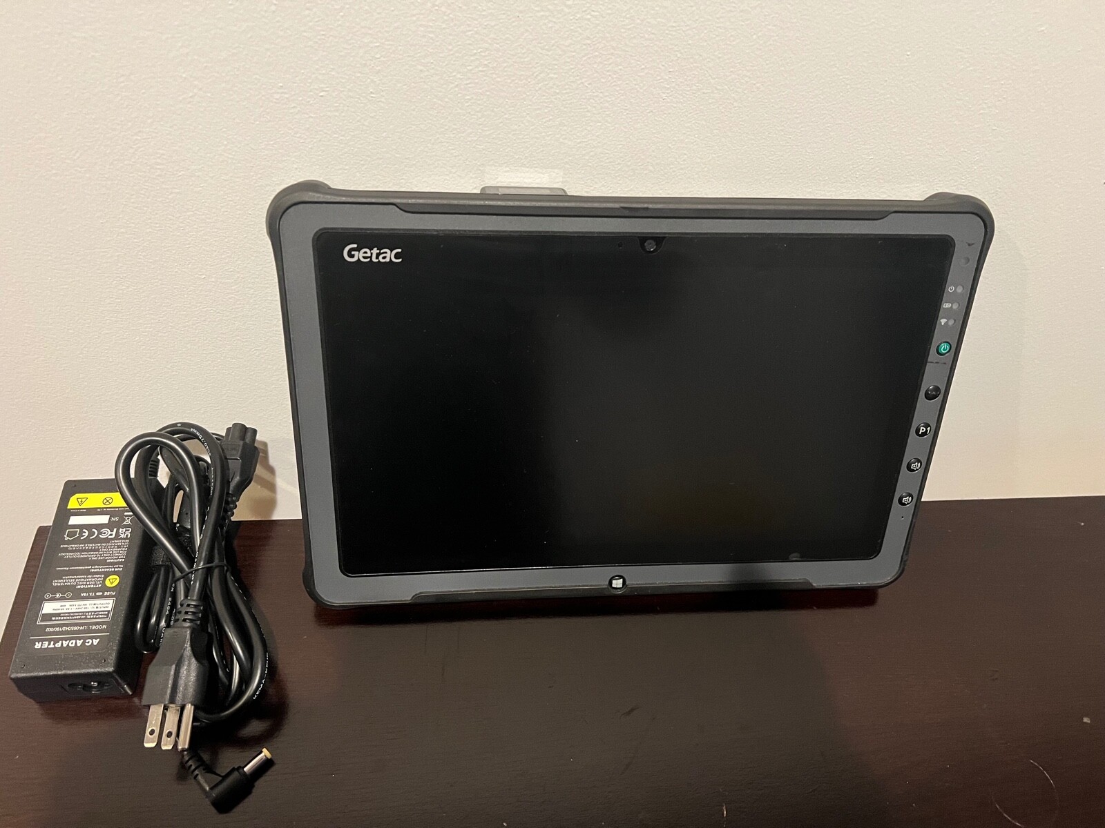 Getac F110 i7 2.50GHZ 16GB 1TB SSD 2New Batteries WIN10 Office 2016