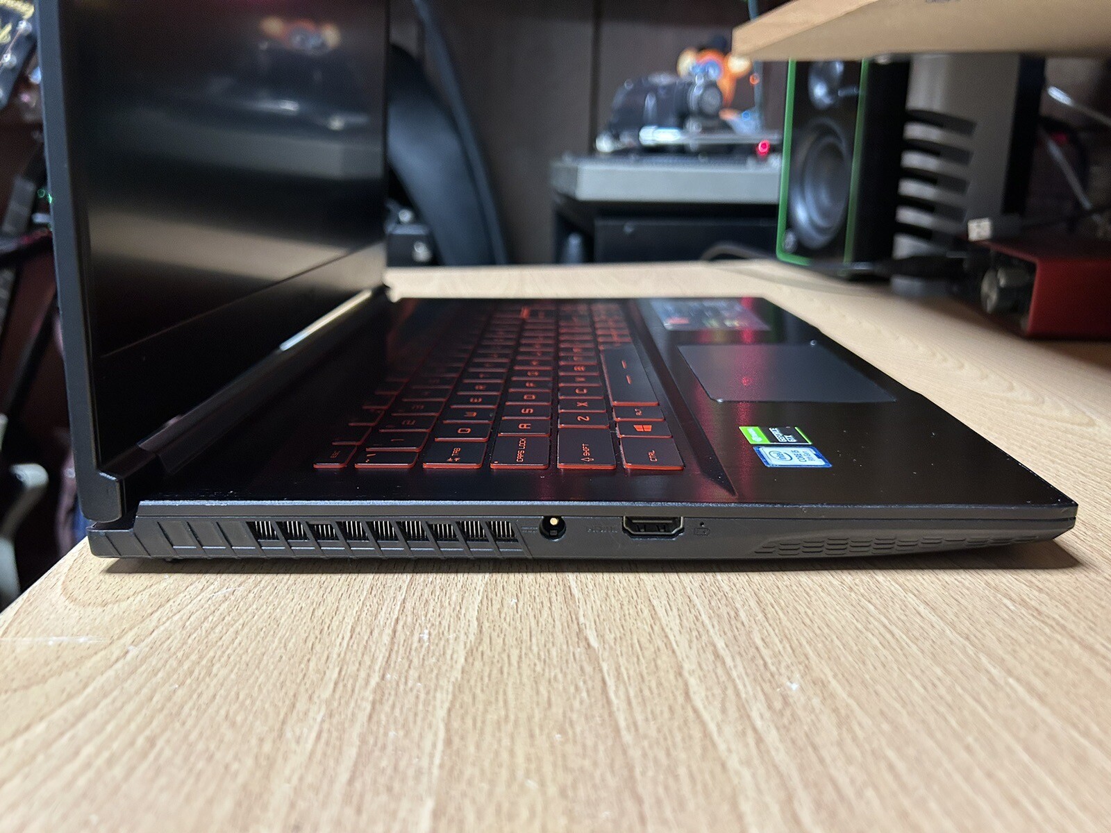 MSI GF65 Thin 15.6″ (512GB SSD, Intel Core i5 10th Gen., 2.60 GHz, 8GB) Laptop –