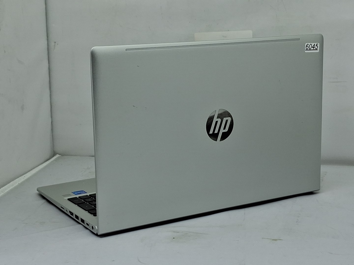 HP ProBook 450 G8 15.6″ – i5-1135G7, 8GB, 256GB – Windows 11