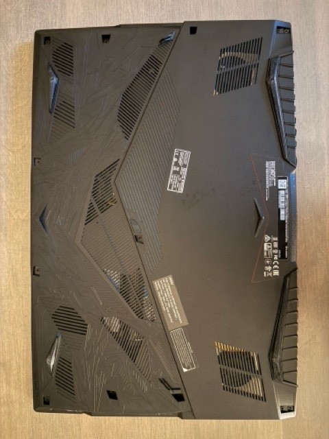 MSI GP75 10SFK-219 i7-10750H RTX 2070 64GB RAM 2TB SSD 240Hz Win11