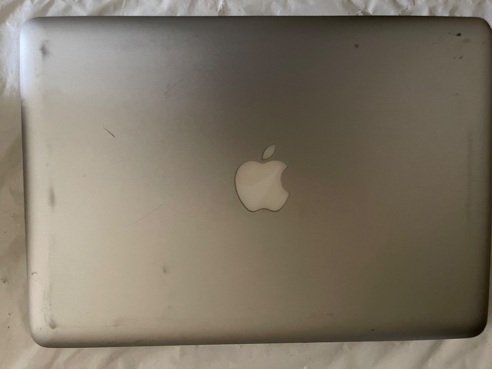 apple laptop computers refurbished- MacBook 13″ pro 9.2 i7 2.9ghz 8mb Ram DDR3 
