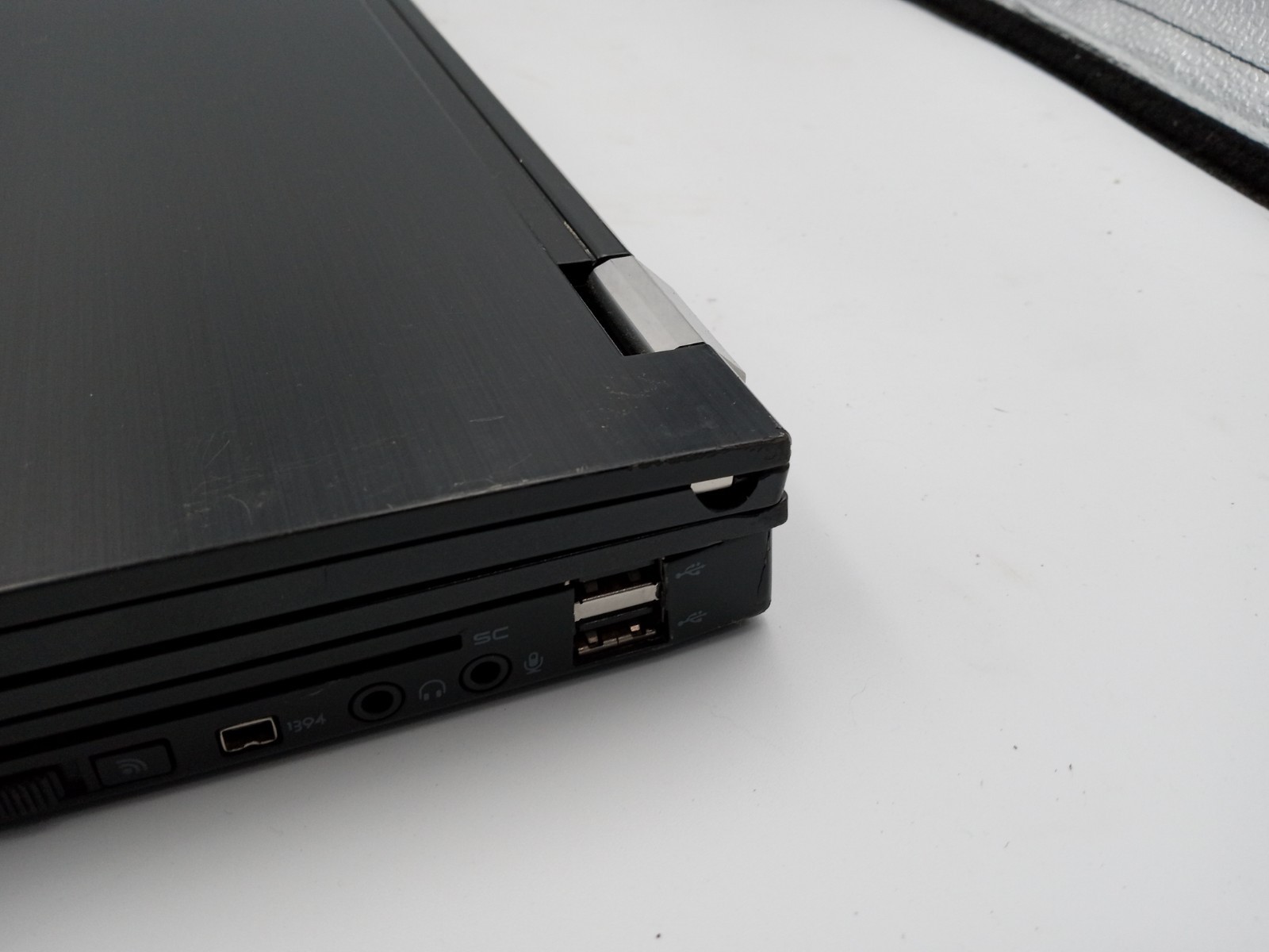 Dell Latitude E6500 15″ Laptop Intel C2D 4GB 320GB HDD WinXP NVS160M – READ -RR