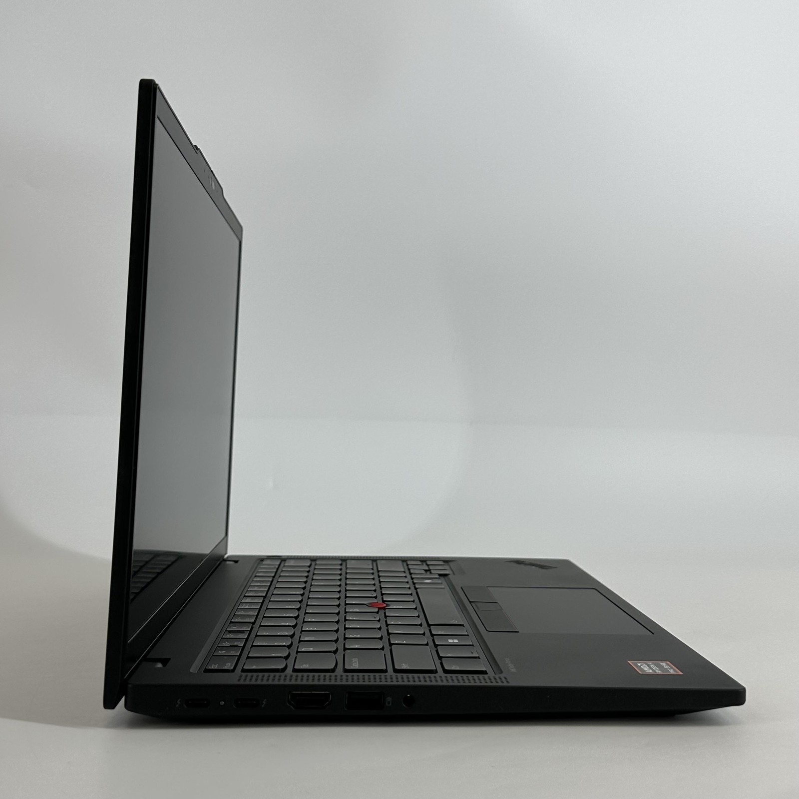 Lenovo ThinkPad P14s Gen 6 FHD+ 2.0 GHz Ryzen AI 9 HX PRO 370 64GB 1TB SSD