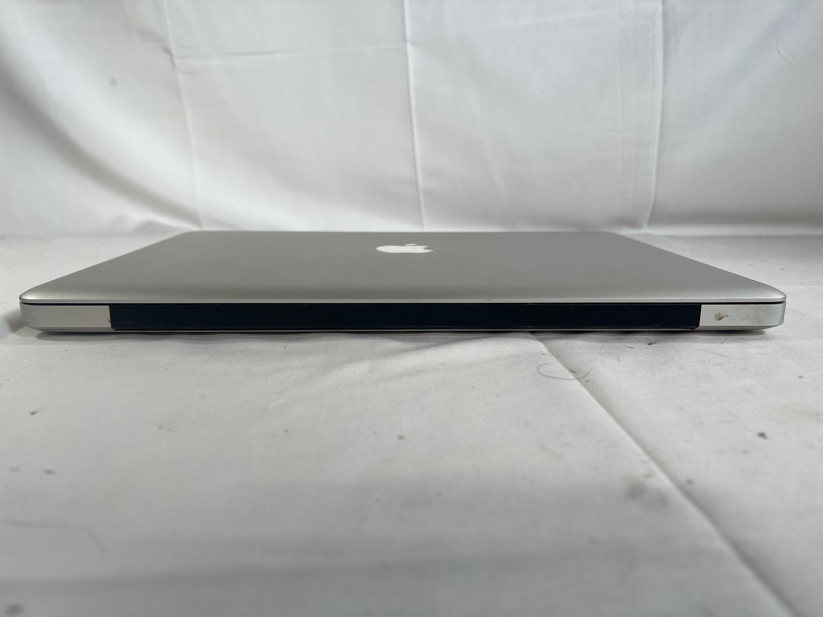 Apple MacBook Pro Mid 2009 2.53 GHz Core 2 Duo No Drive 15″ FOR PARTS/REPAIR