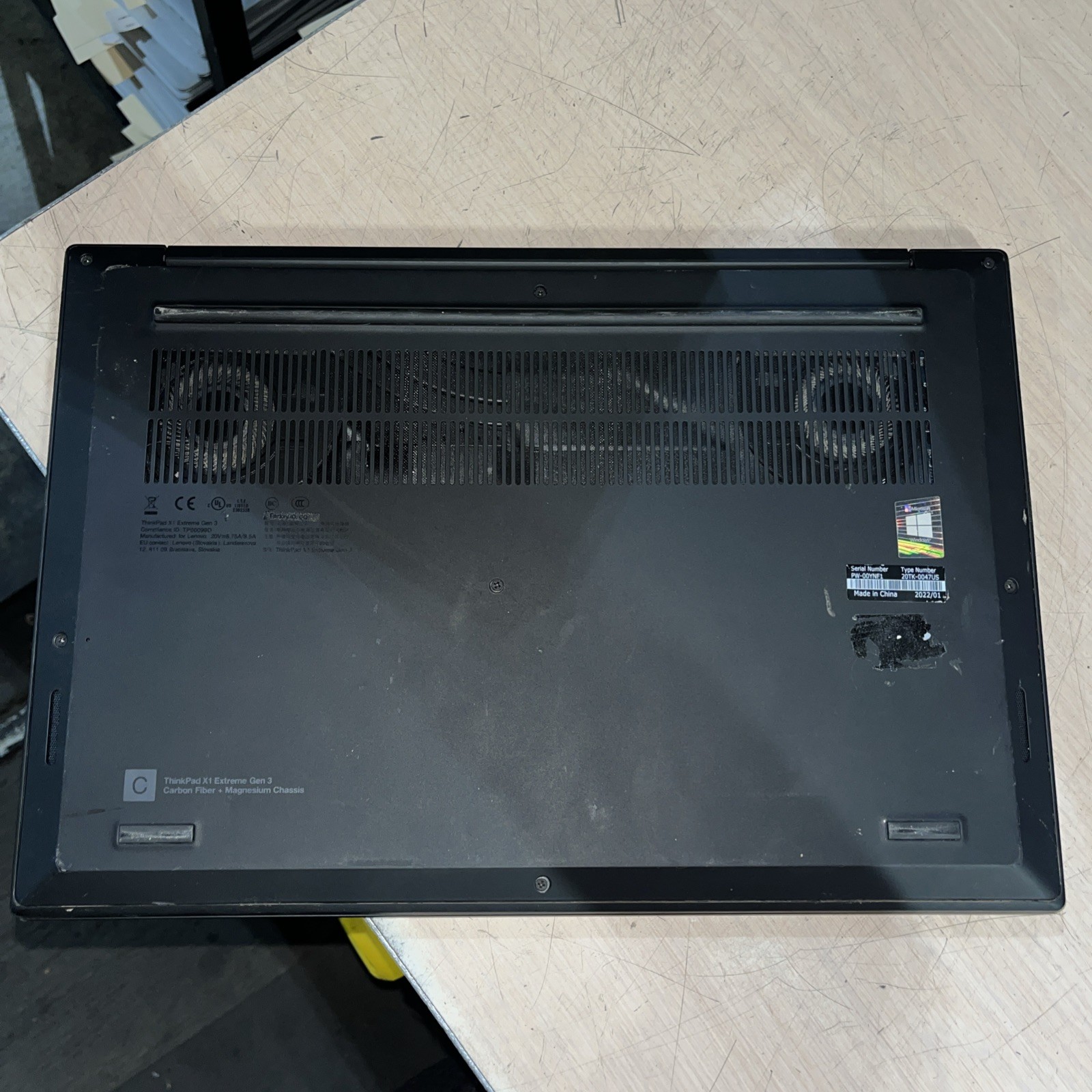 LENOVO X1 CARBON INTEL CORE I7-10750H 2.60GHZ 8GB RAM NO HD