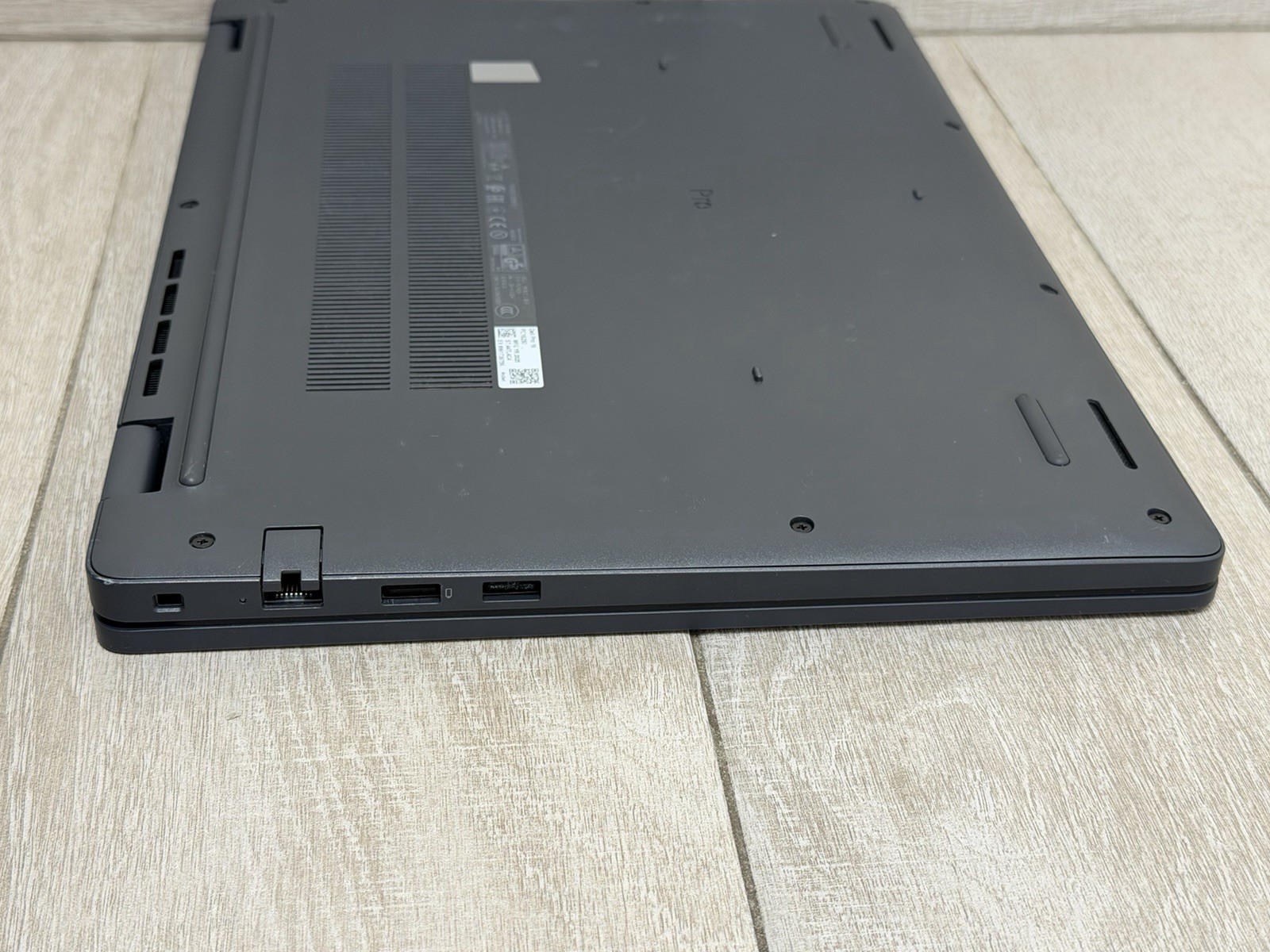 Dell Pro 16 16″ PC16250 WUXGA Intel Core i3-100U 8GB RAM 256GB SSD Win-11