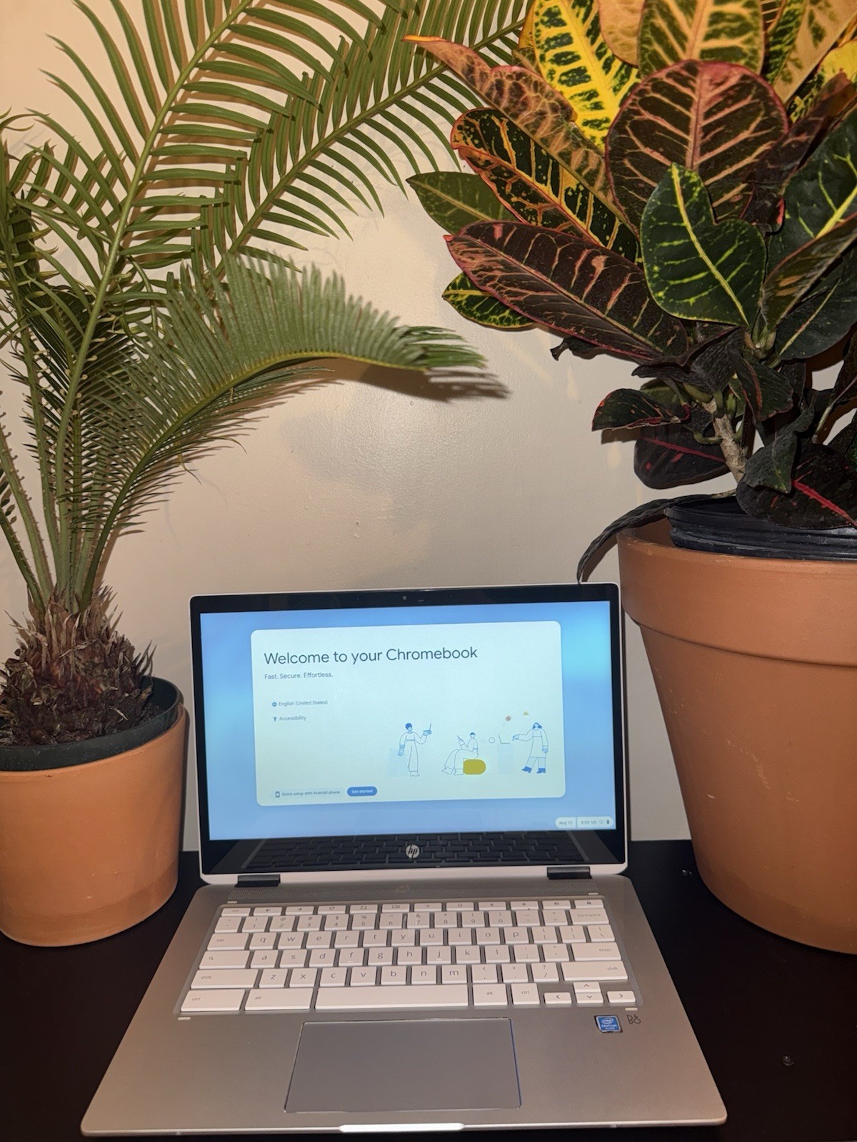 HP Chromebook X360 Touchscreen Convertible Laptop White