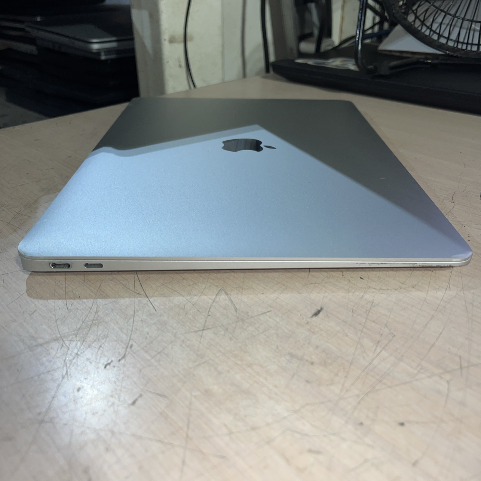 APPLE MACBOOK 13′ SCISSOR,2020 CORE I3-1000NG4 1.1GHZ 8GB RAM 256SSD