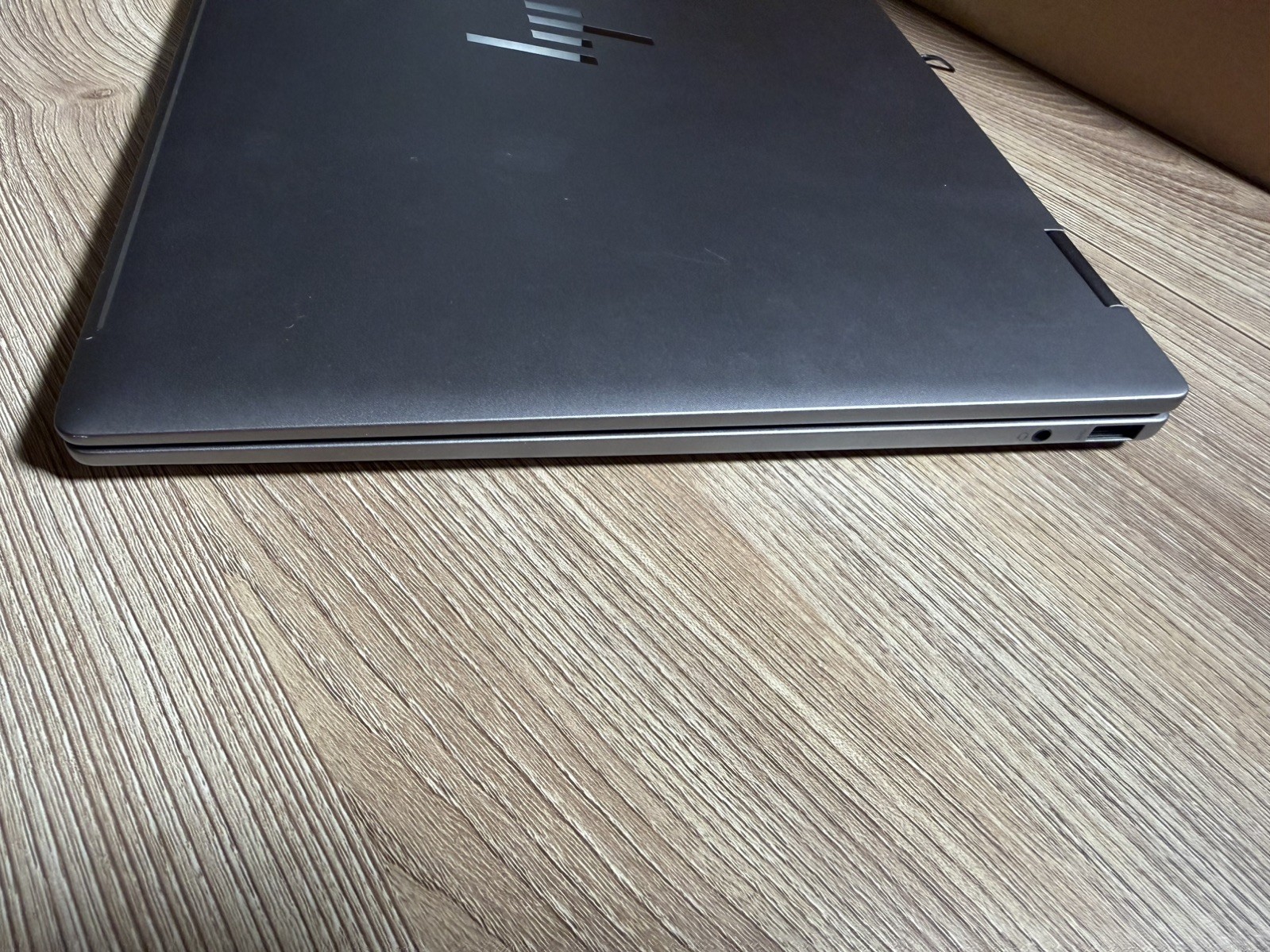 HP Envy 16″ X360 2-in-1 Touch Laptop (Ryzen 7, 16GB RAM, 1TB SSD) 16-ad0097nr
