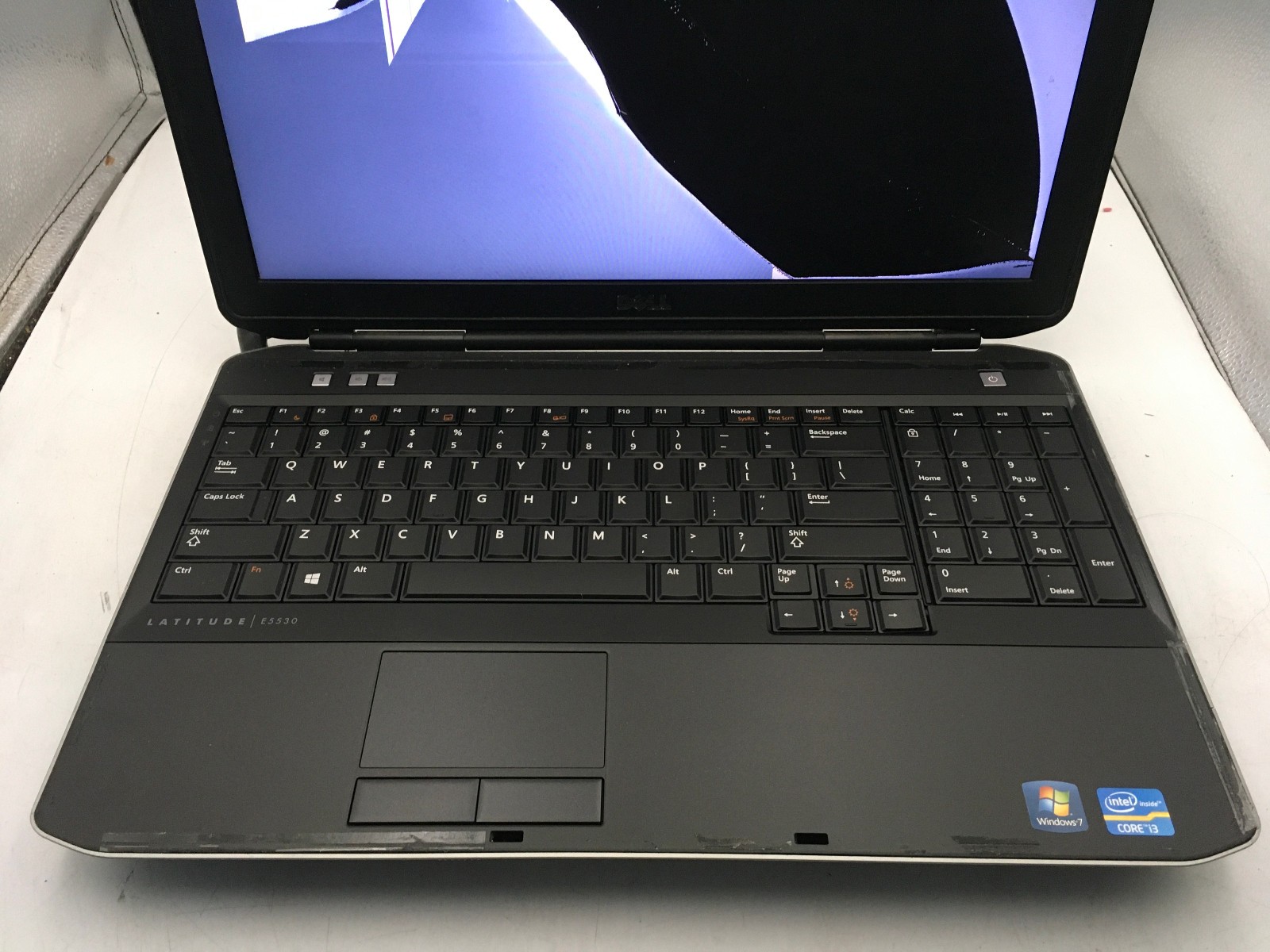 DELL LATITUDE E5530 – FOR PARTS/BAD LCD – INTEL I5 3RD GEN – 4GB RAM – READ – BB
