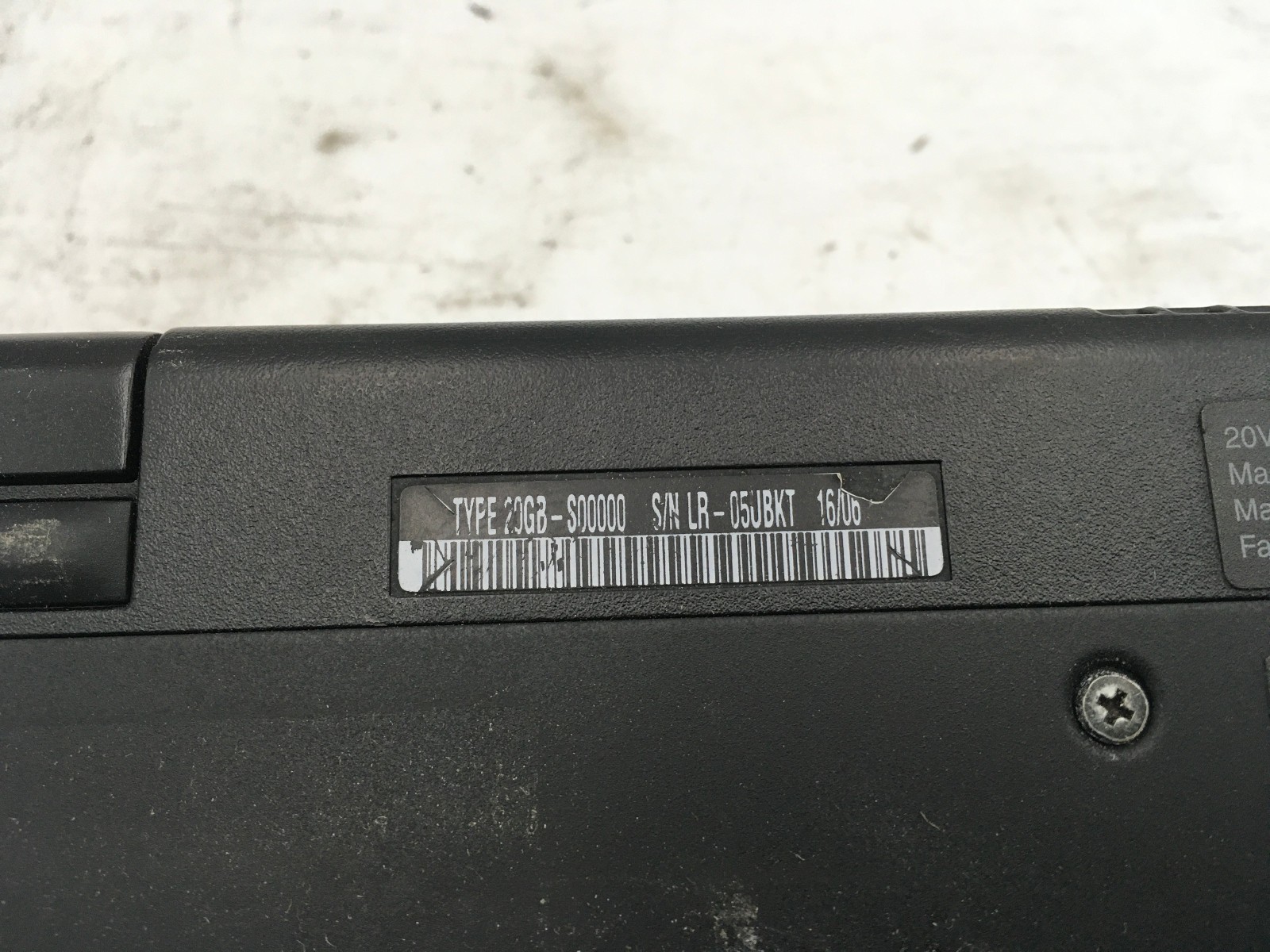 LENOVO THINKPAD YOGA 11E – FOR PARTS/NO LCD – INTEL CELERON -4GB RAM -READ- BB!
