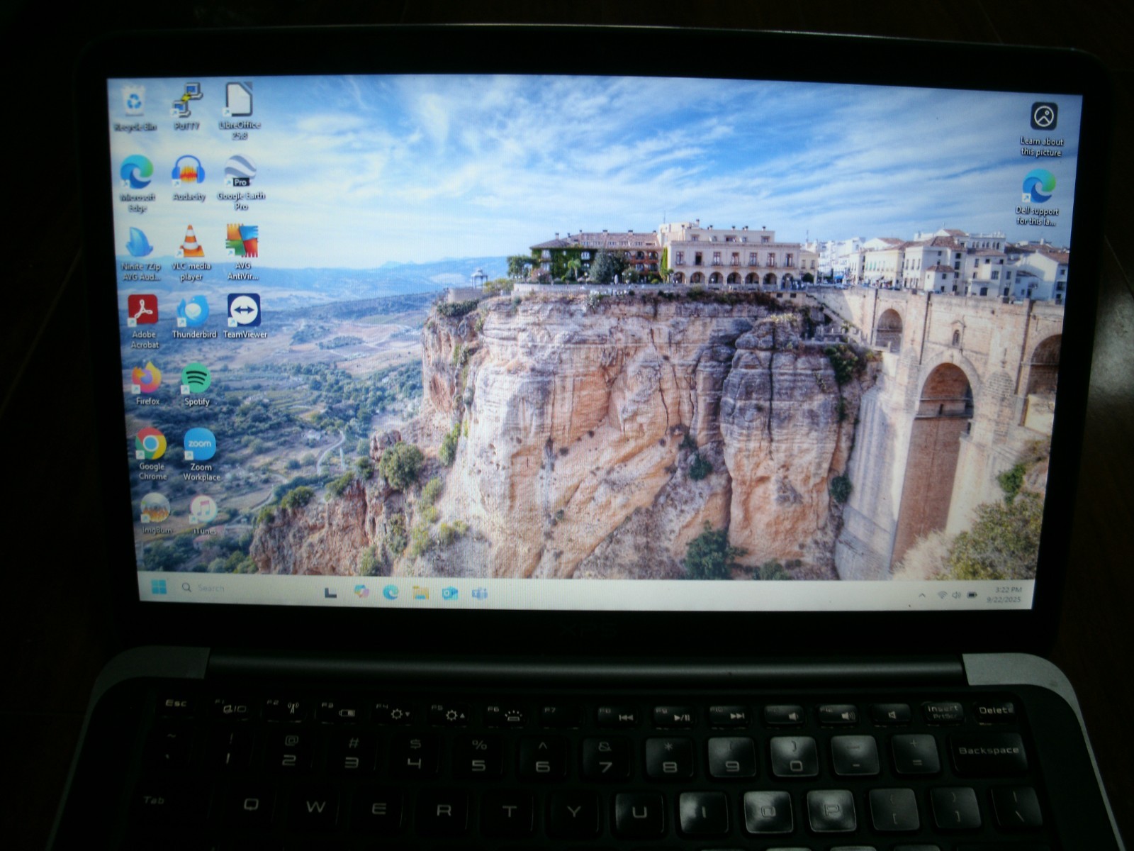 Dell XPS 13 L321X – HD – i5-2467M – 4GB RAM – 128GB SSD Windows 11 Home