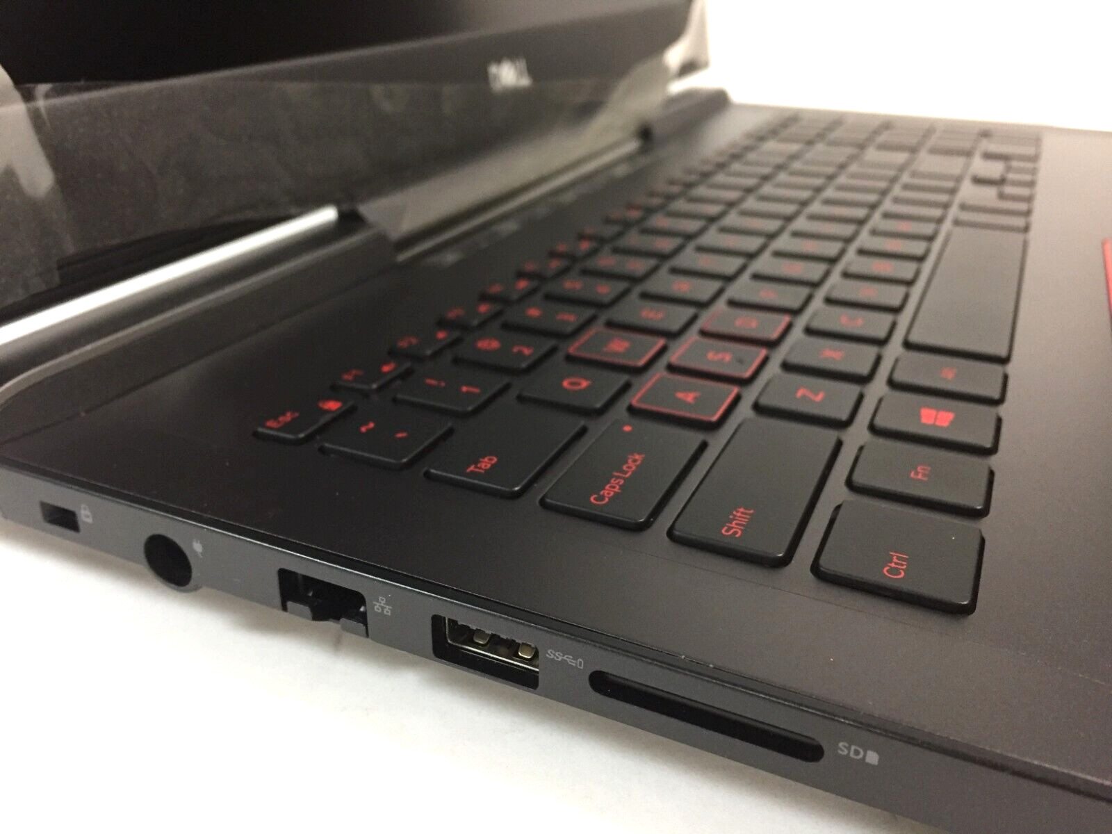 Dell i7577 15.6 Gaming Laptop/i5-7300HQ/8GB/1TB HDD+128GB SSD/GTX 1060/W10