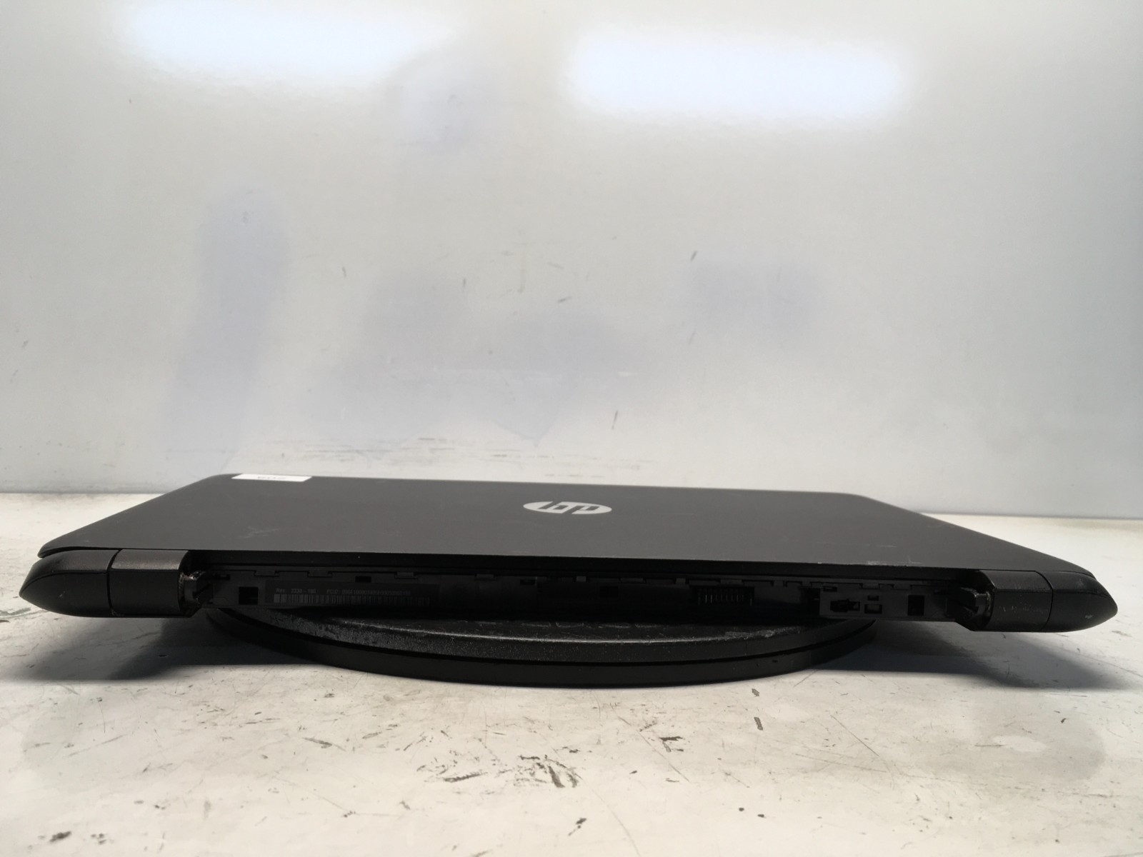 HP 15-F009WM AMD E1-2100 1000MHz 2 GB NO HDD