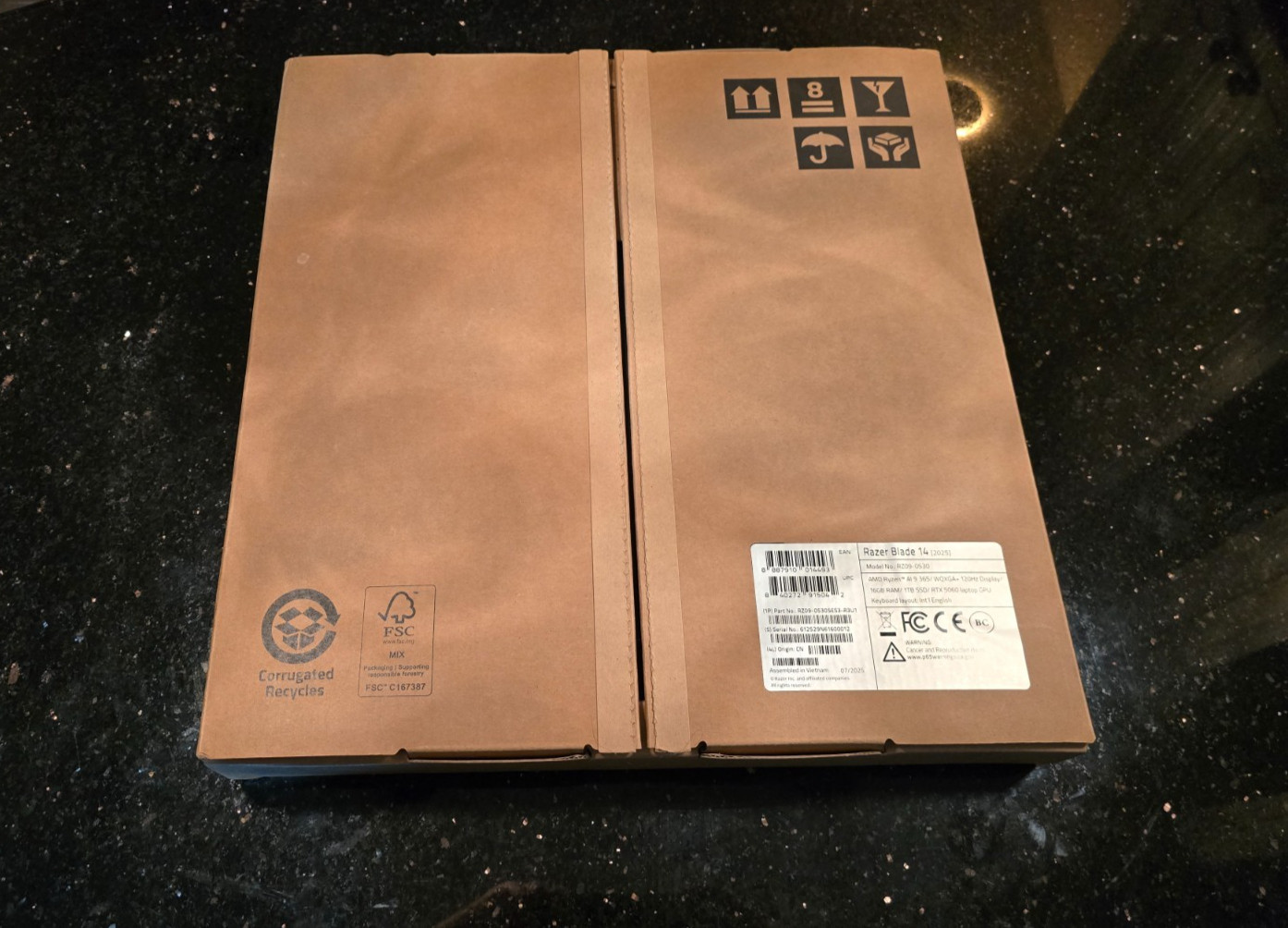 Razer Blade 14 (2025) RTX 5060 | 16GB RAM | 1TB SSD | Excellent Condition + Box