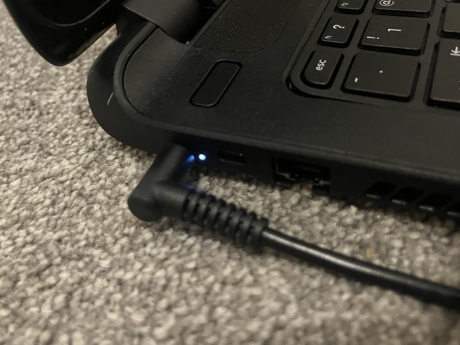 HP Pavillion Laptop Win 8.1 TPN-Q132