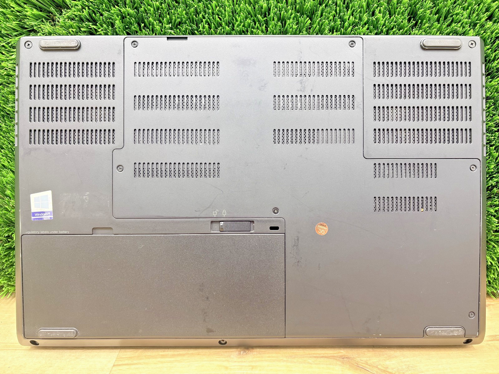 Lenovo ThinkPad P52 Intel i7-8th Gen 2.20GHz 32GB RAM 512GB SSD Windows 11 Pro*