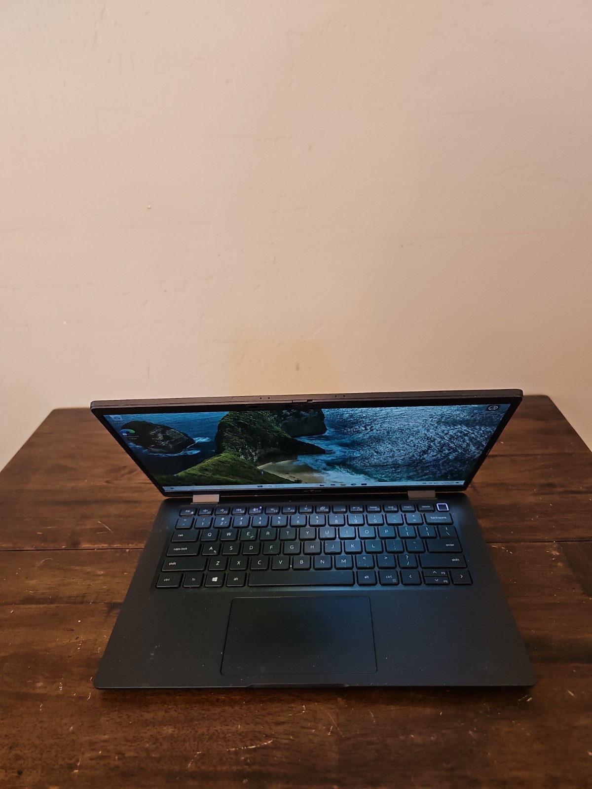 Dell Latitude 7420 14″ (256GB SSD, Intel Core i7 11th Gen., 3.00 GHz, 16GB)…