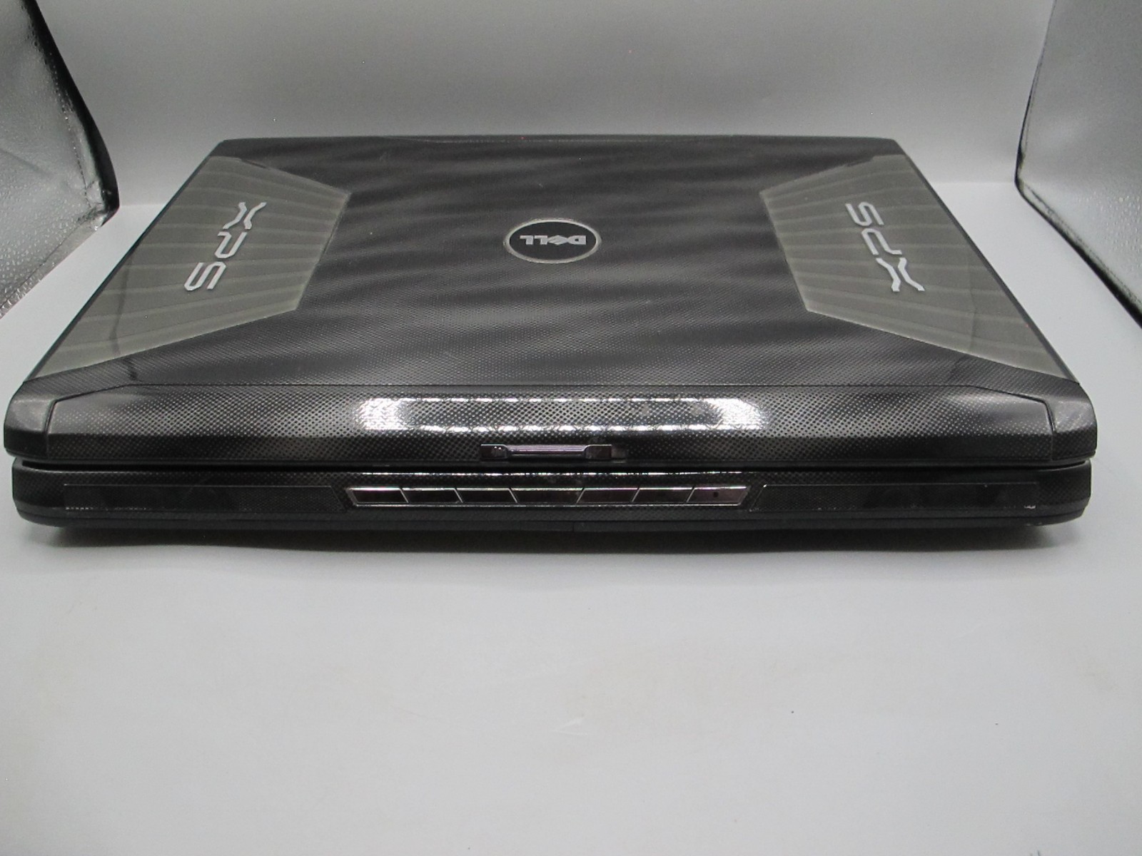 Dell XPS M1730, Intel Core2Duo P8700,GeForce 8700M,4GB RAM, 80GB SSD + HDD + A/C
