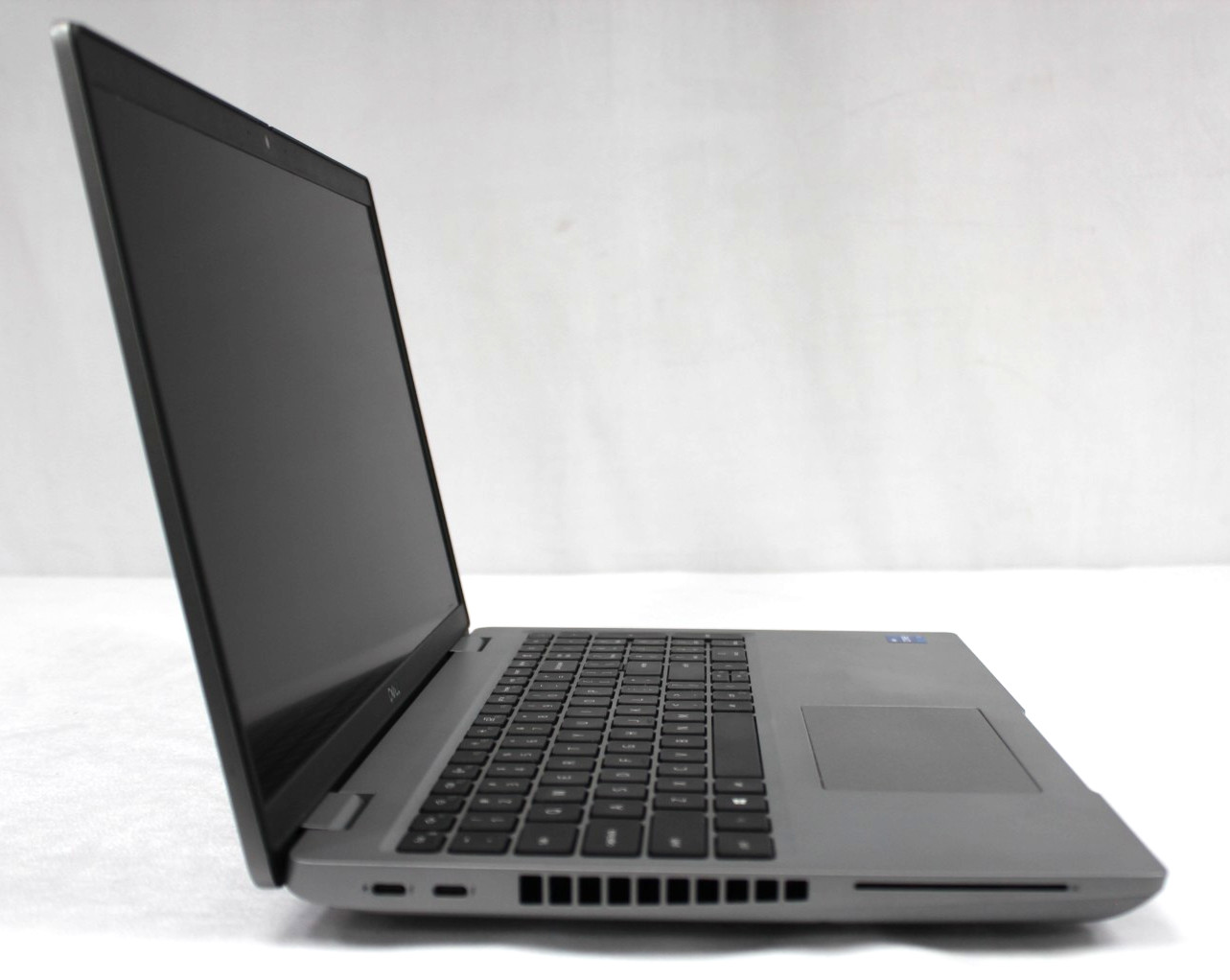 Dell Precision 3561 Laptop i7-11850H 16GB RAM NVIDIA T1200 256GB NVMe SSD 15.6″